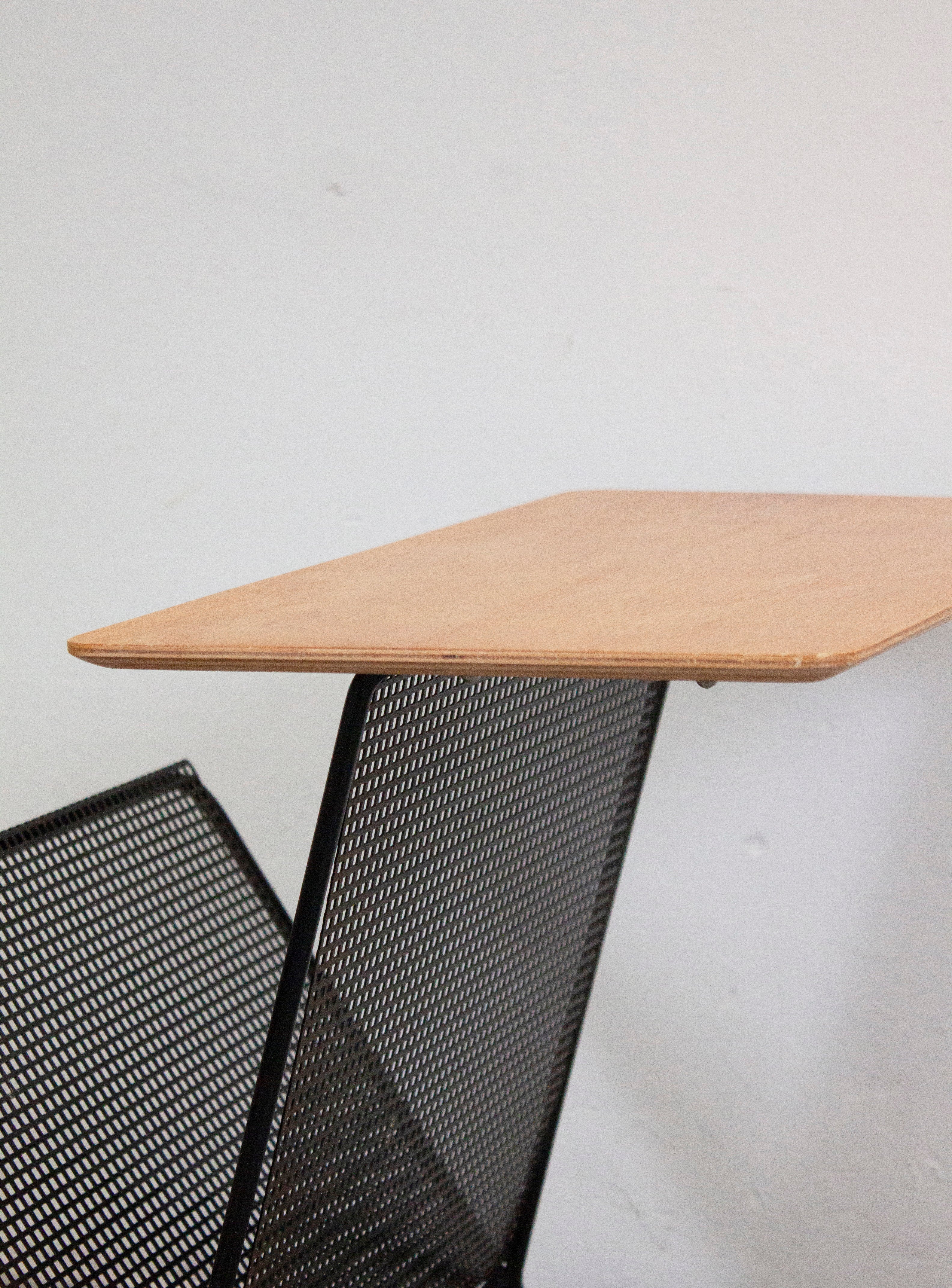 Pastoe TM05 Side Table with Magazine Rack by Cees Braakman - Image 14