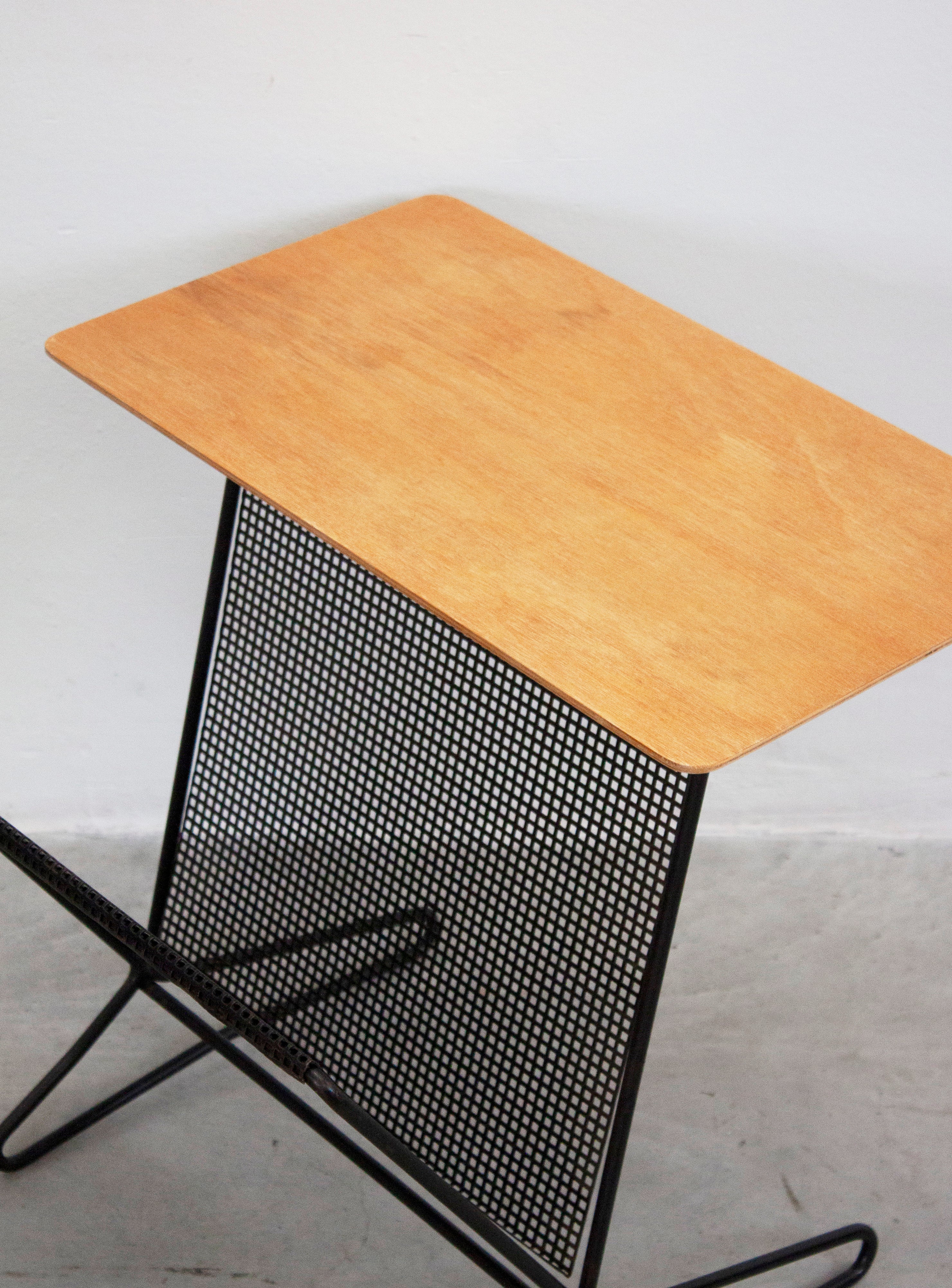 Pastoe TM05 Side Table with Magazine Rack by Cees Braakman - Image 21