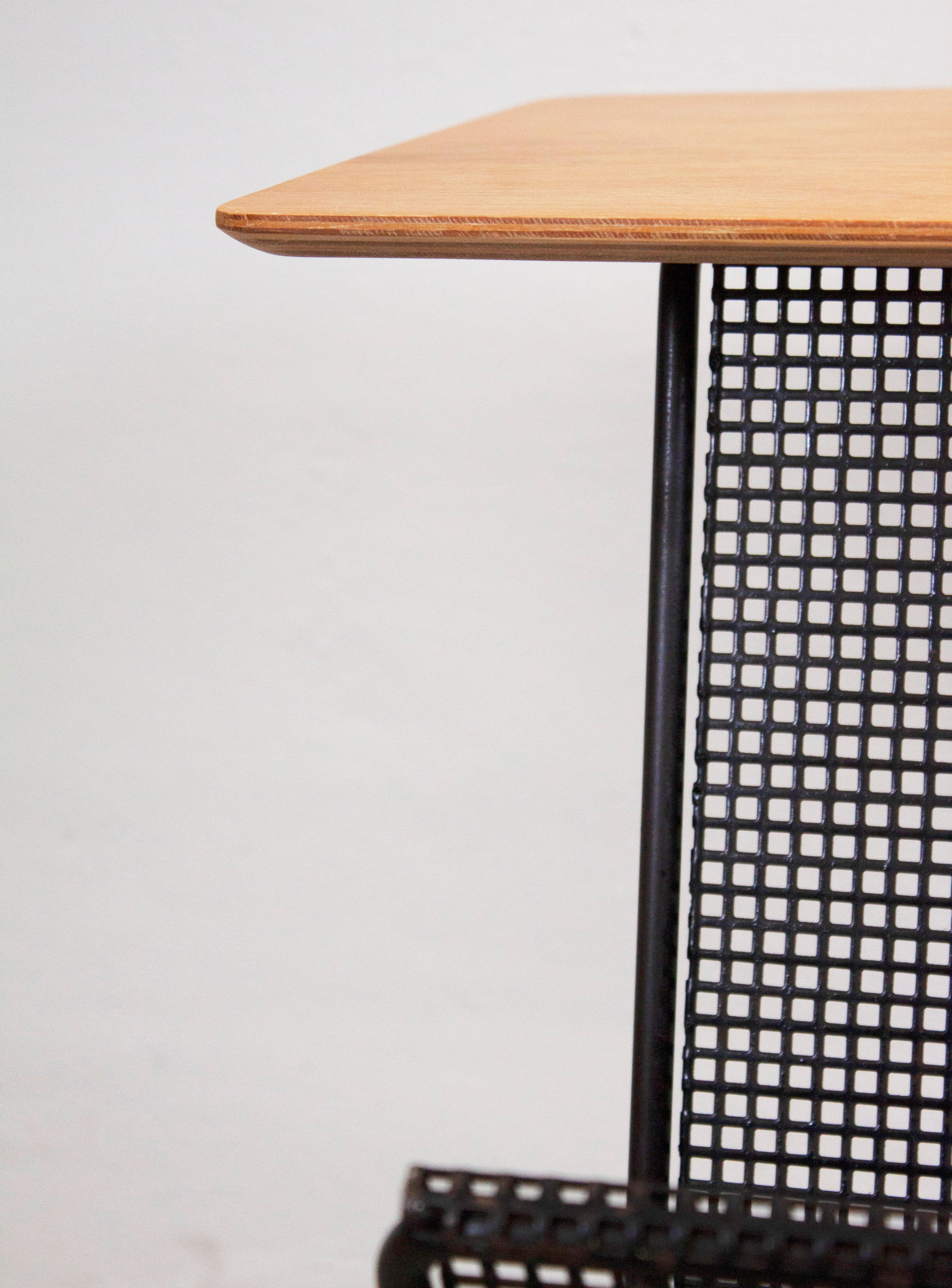 Pastoe TM05 Side Table with Magazine Rack by Cees Braakman - Image 25