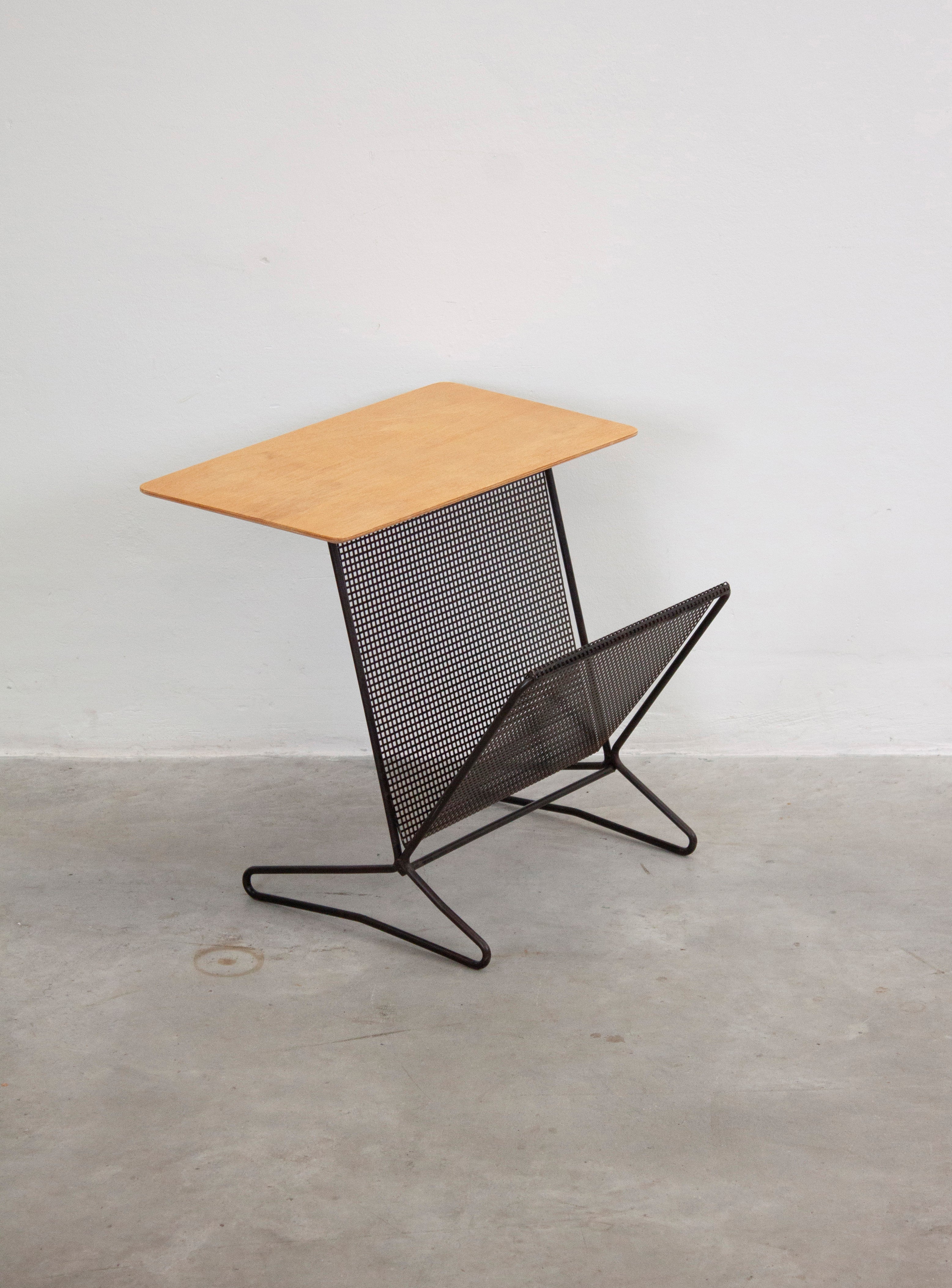 Pastoe TM05 Side Table with Magazine Rack by Cees Braakman - Image 29