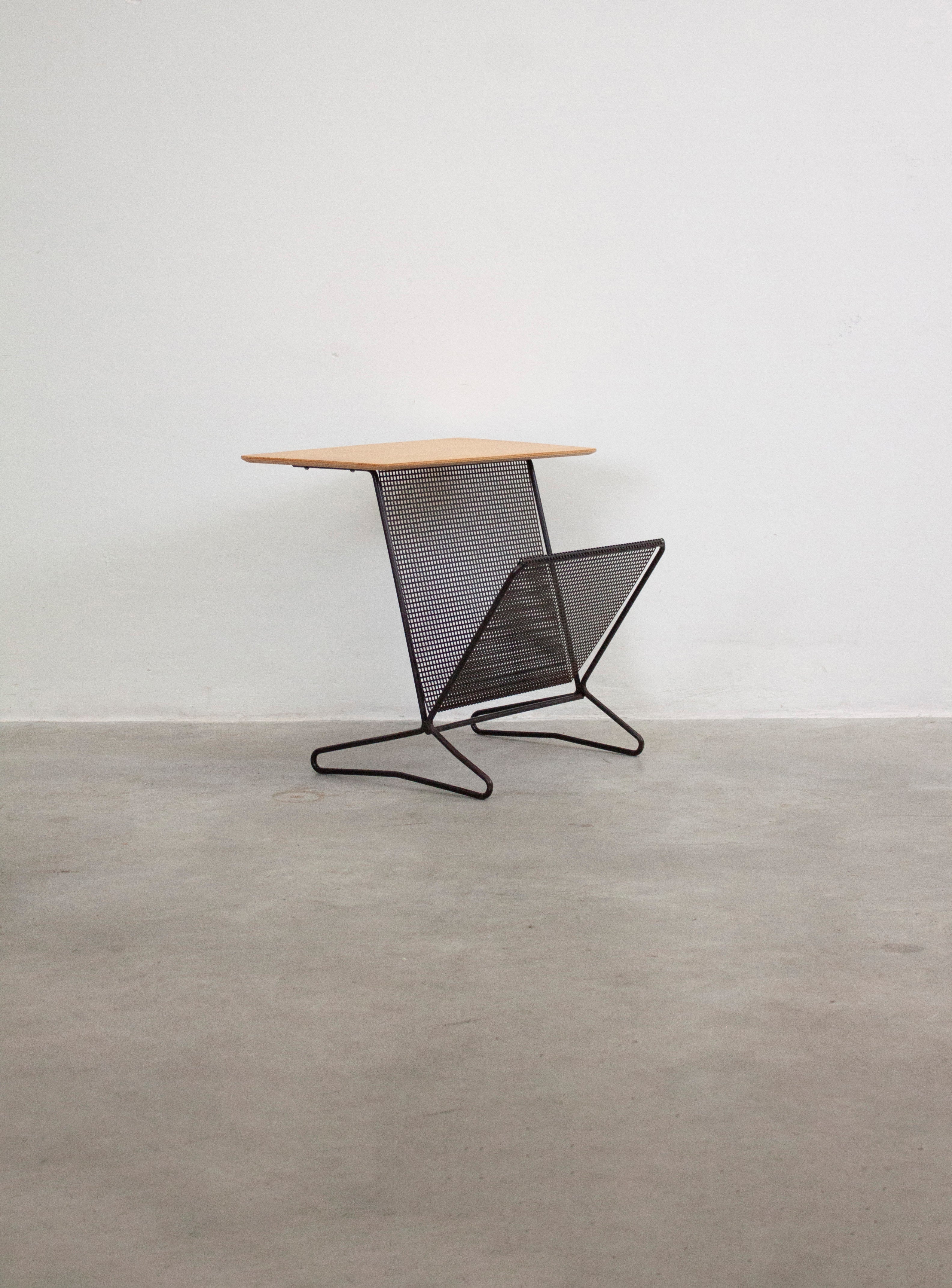 Pastoe TM05 Side Table with Magazine Rack by Cees Braakman - Image 8