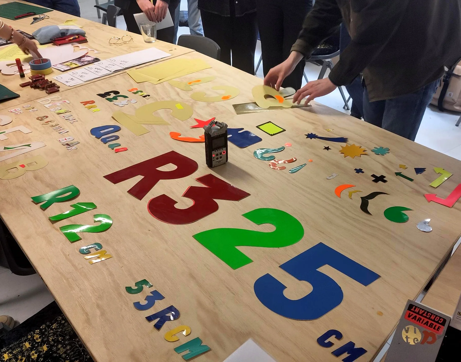 Publi Fluor, Letter Business in Brussels - Image 7