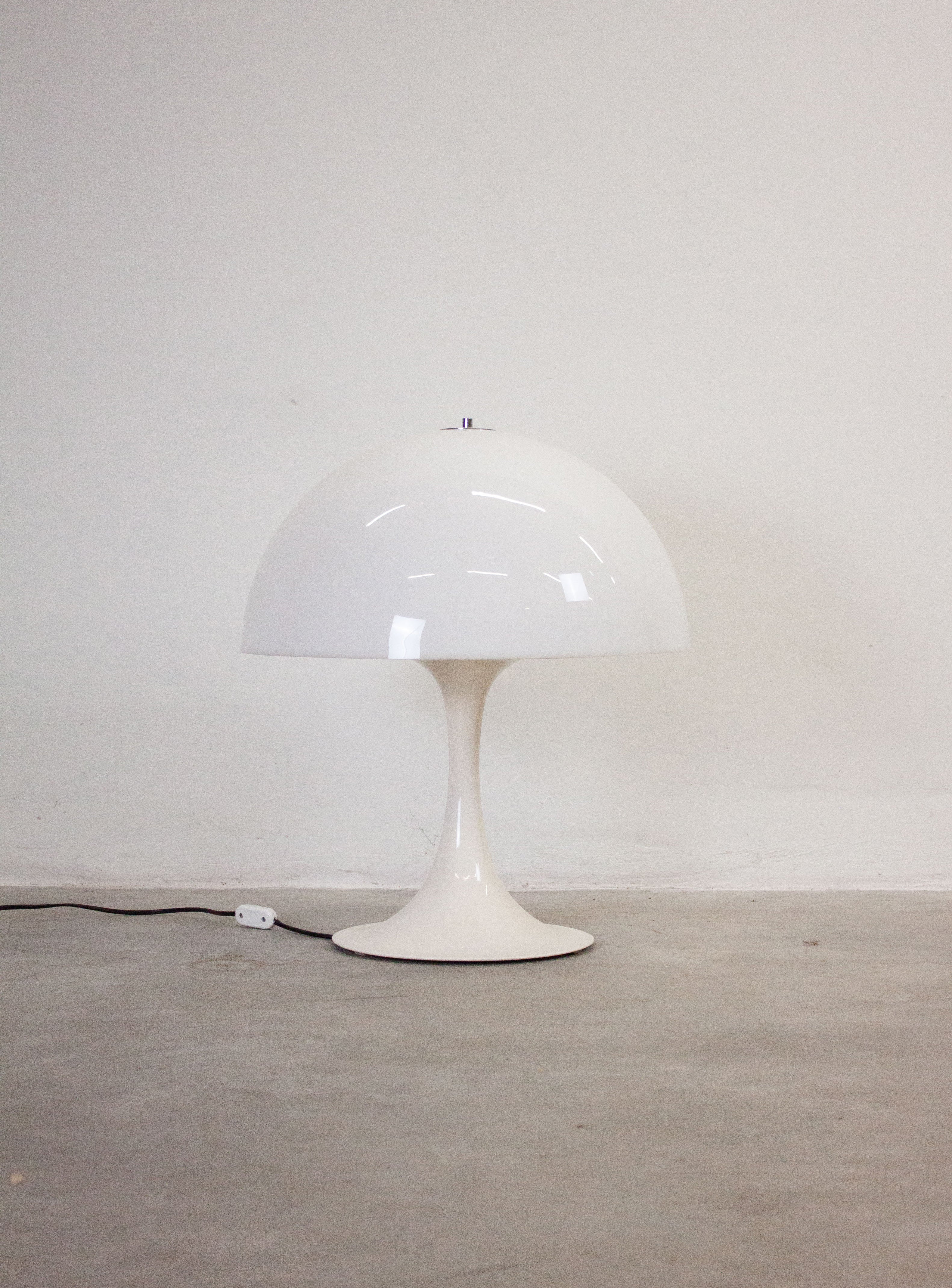 Raak Amsterdam Mushroom Lamp (White) - Image 3