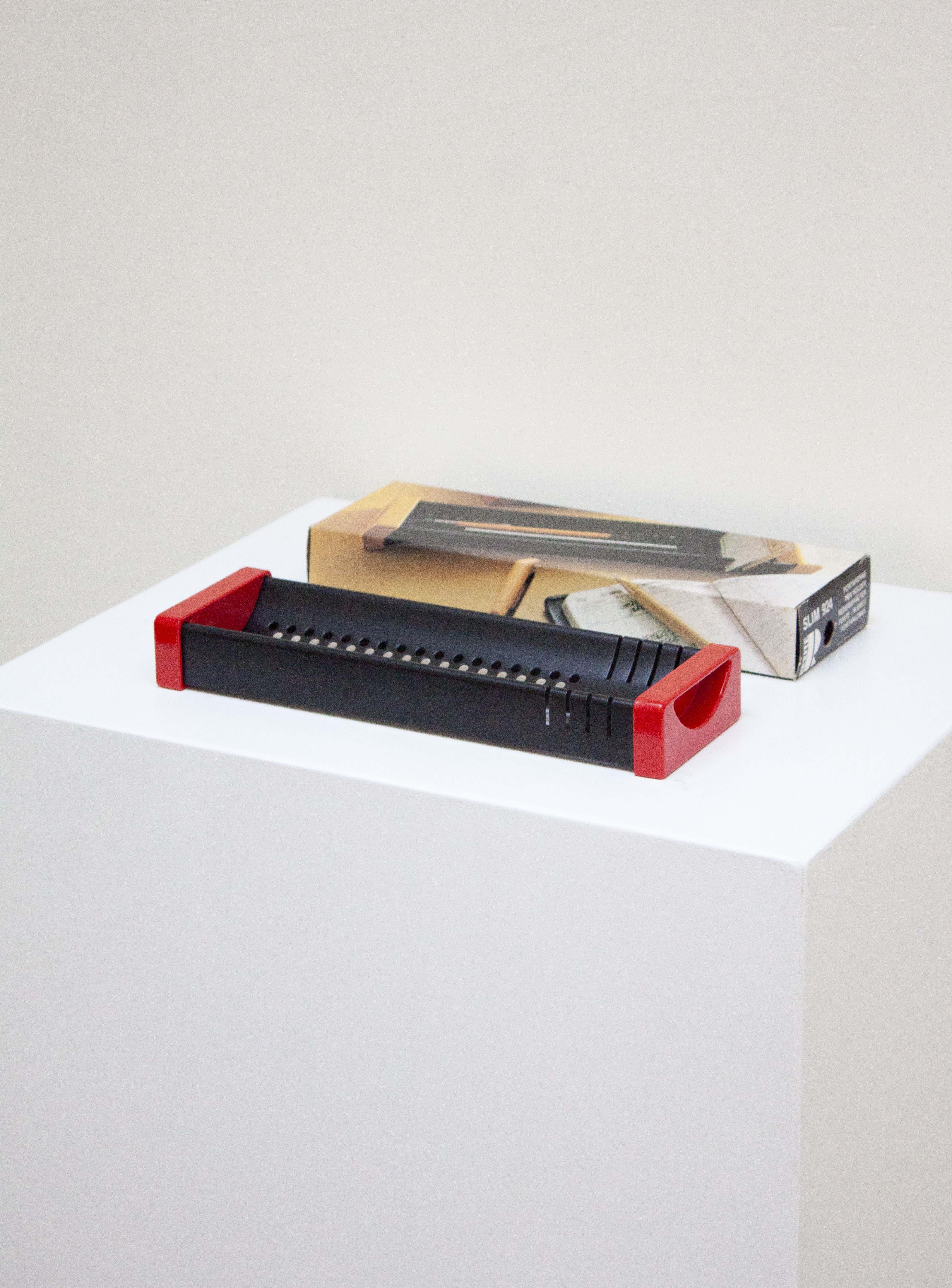 Rexite Slim 924 Portapenne Desk Organizer by Raul Barbieri & Giorgio Marianelli (Red) - Image 6