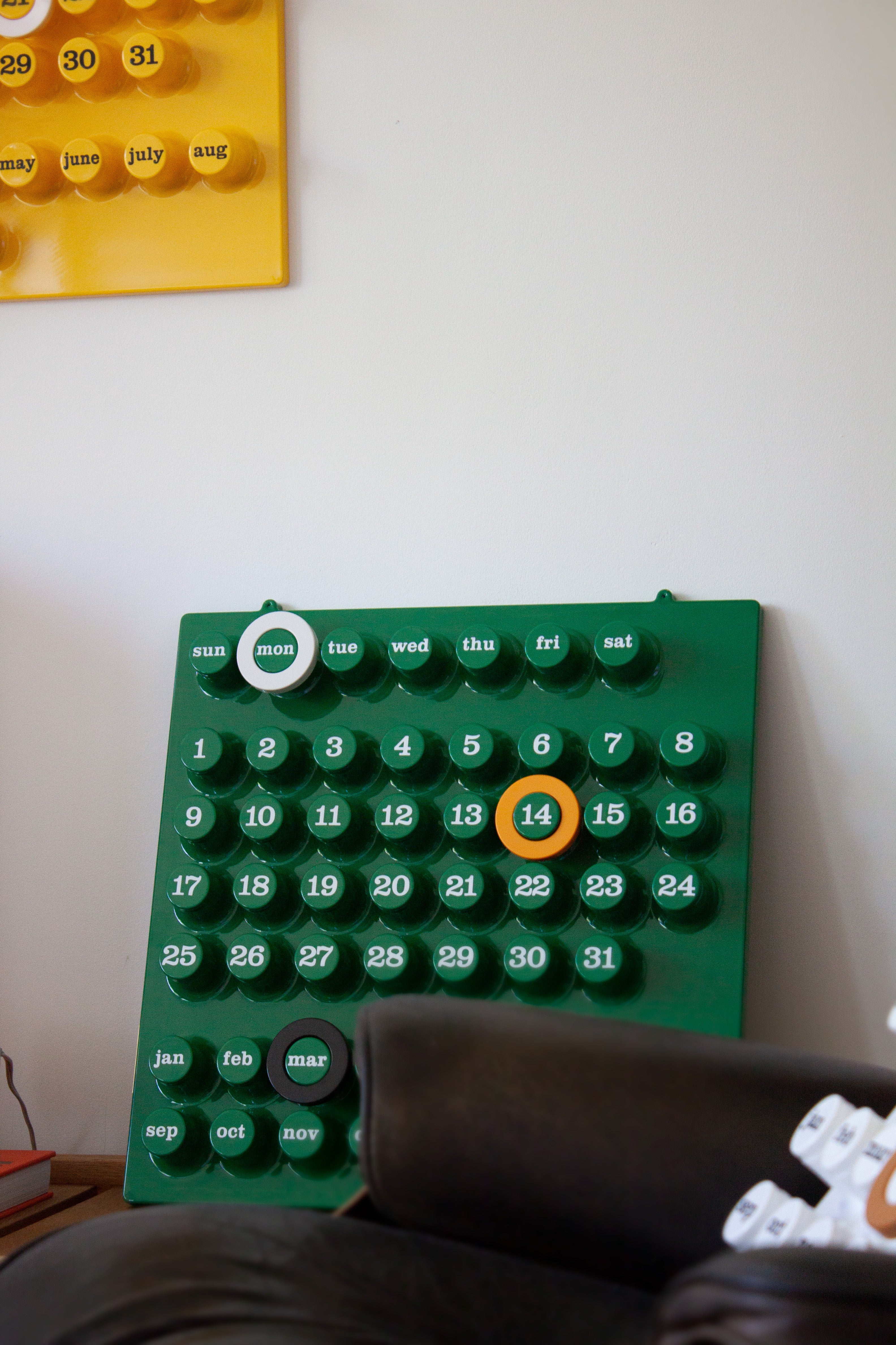 Ring-A-Date Perpetual Calendar by Giorgio Della Beffa (Green) - Image 8