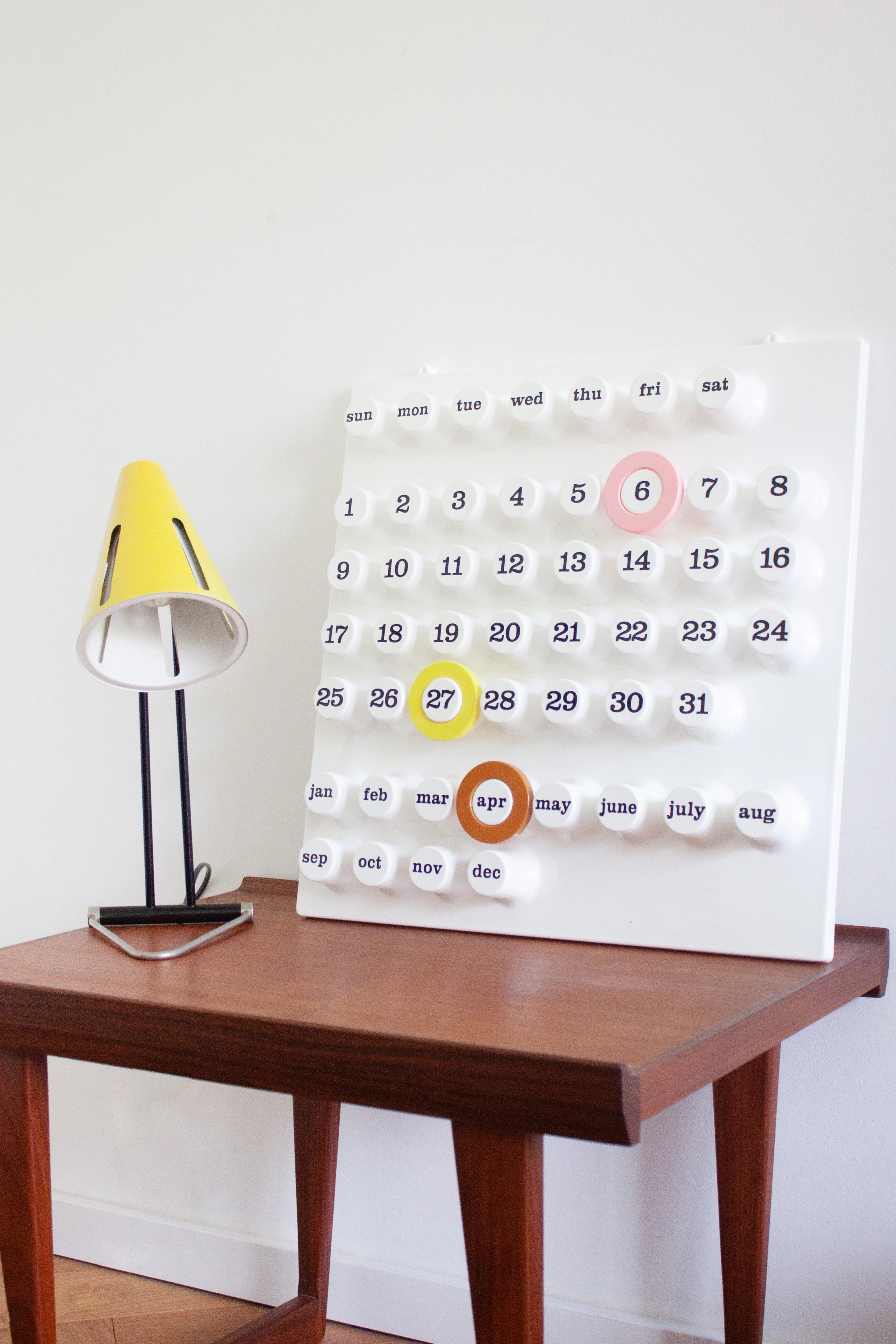 Ring-A-Date Perpetual Calendar by Giorgio Della Beffa (White) - Image 10