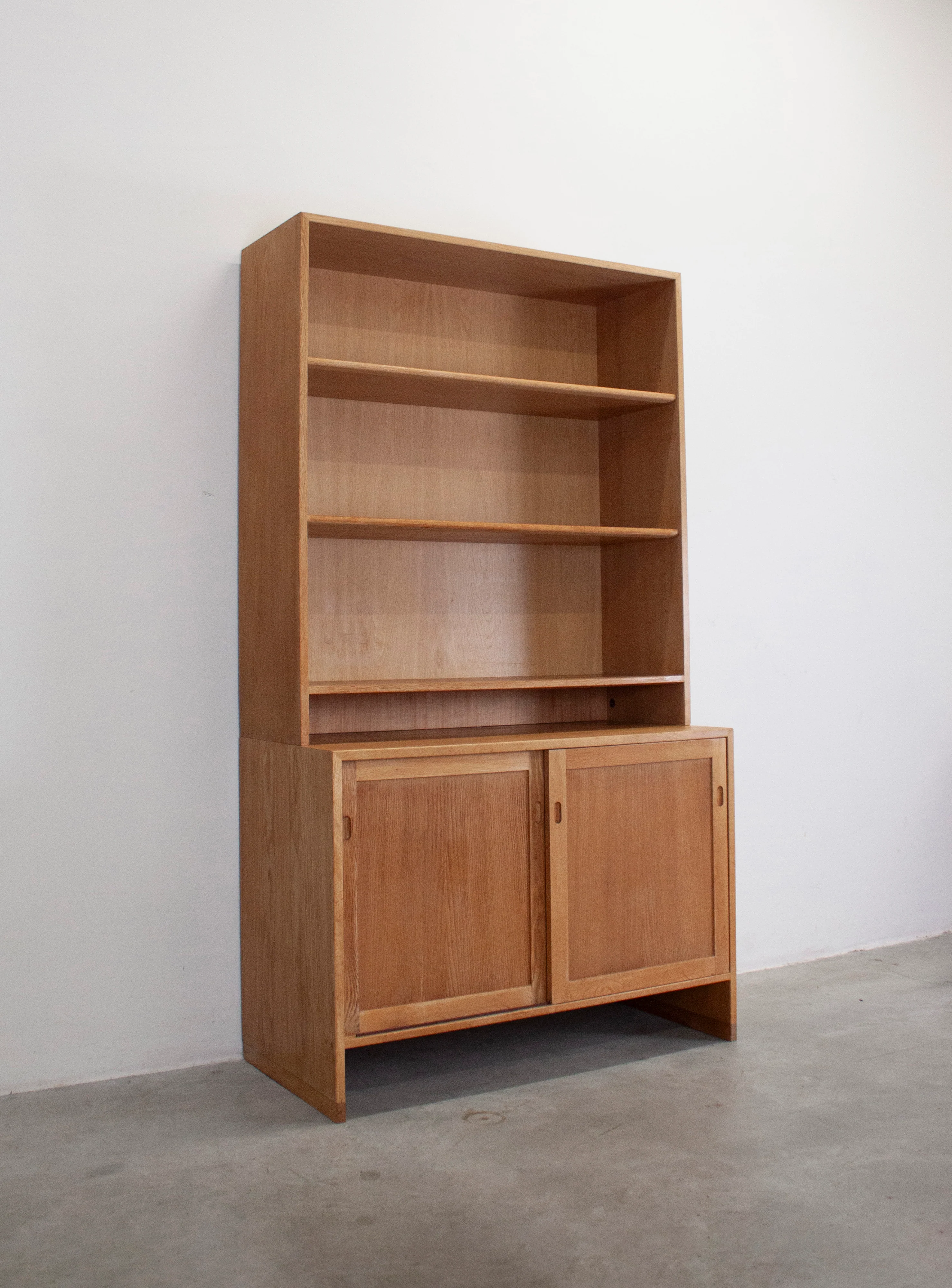 RY Møbler Oak Cabinet by Hans Wegner - Image 7