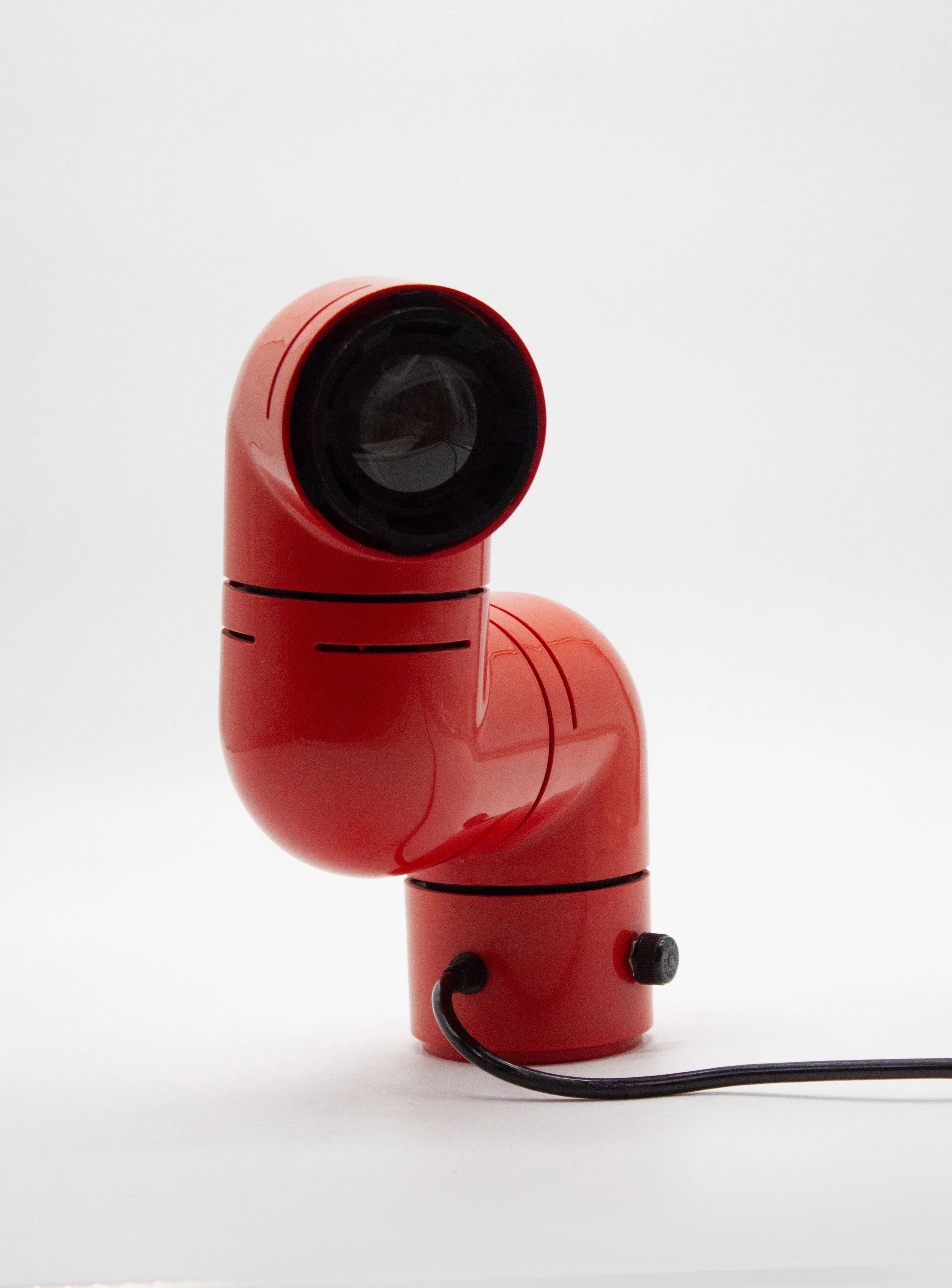 Santa & Cole Tatu Table Lamp by André Ricard (Red) - Image 12