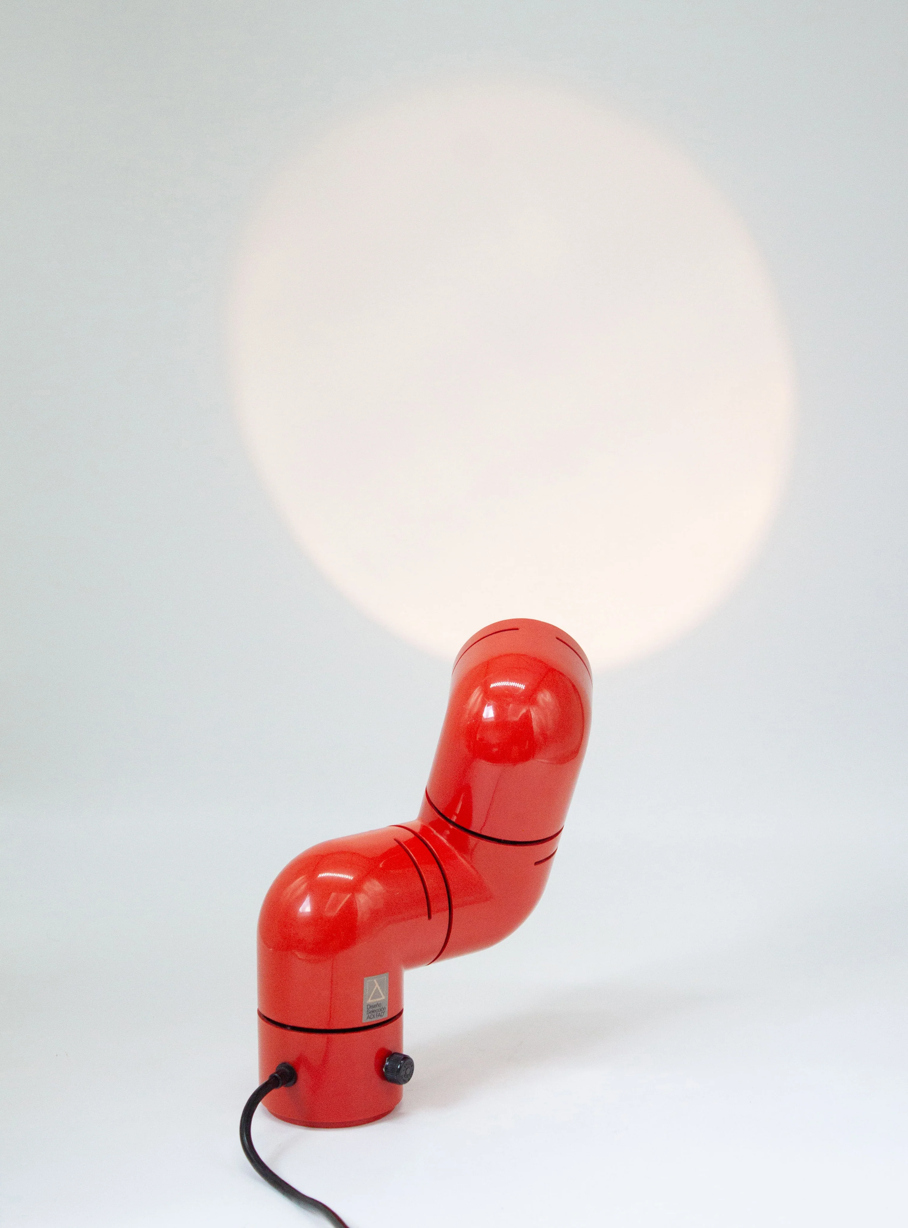 Santa & Cole Tatu Table Lamp by André Ricard (Red) - Image 20