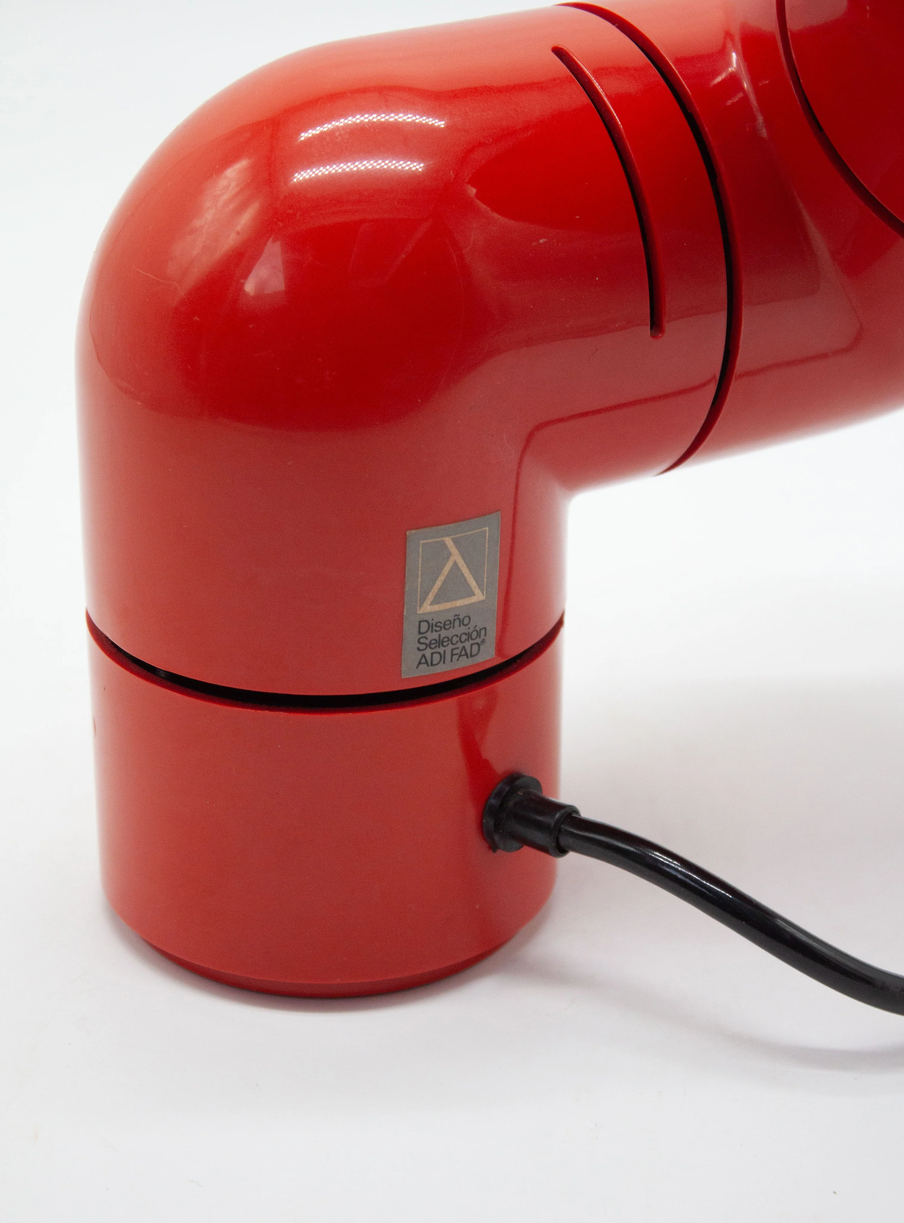 Santa & Cole Tatu Table Lamp by André Ricard (Red) - Image 5