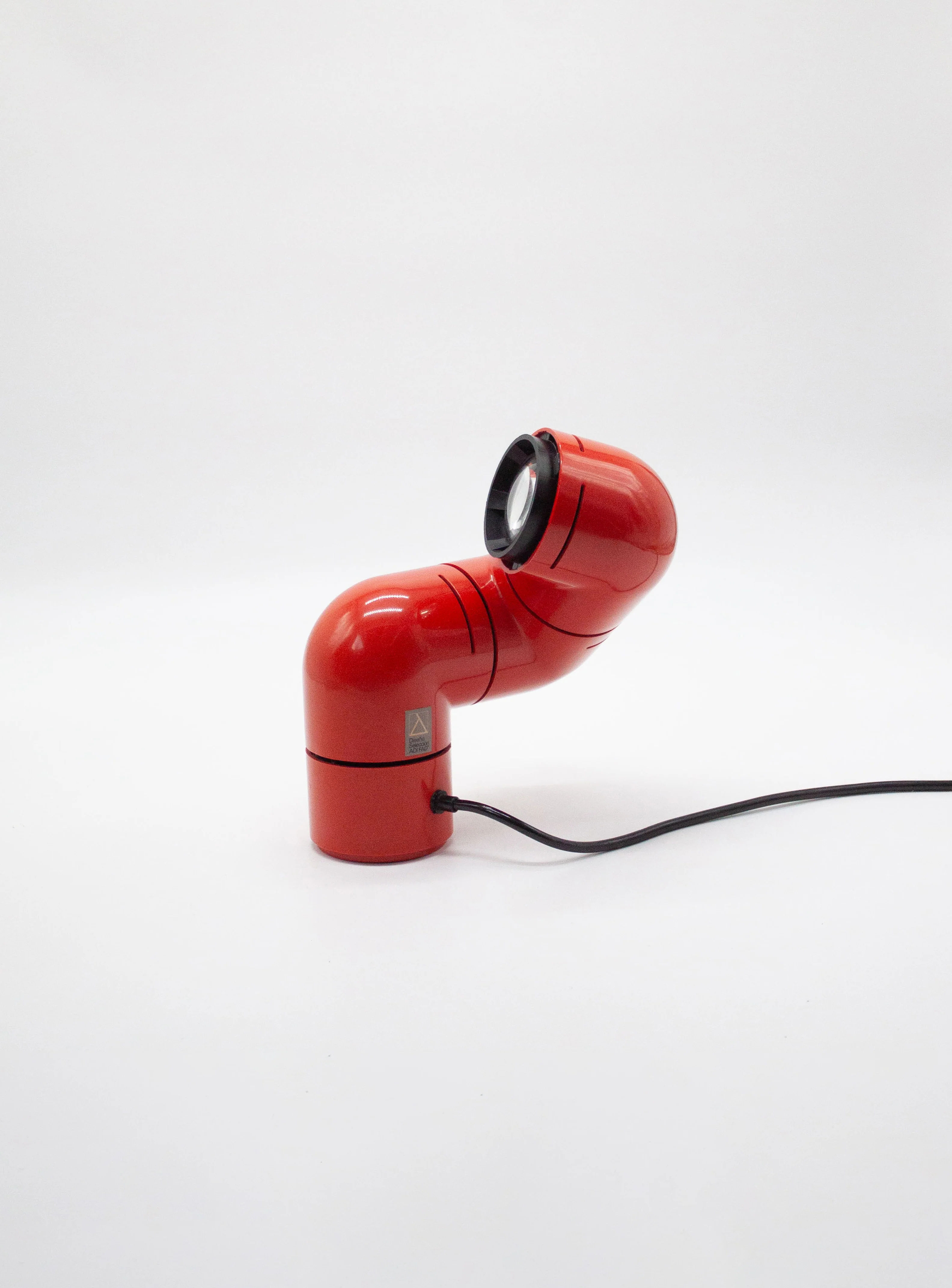 Santa & Cole Tatu Table Lamp by André Ricard (Red) - Image 8