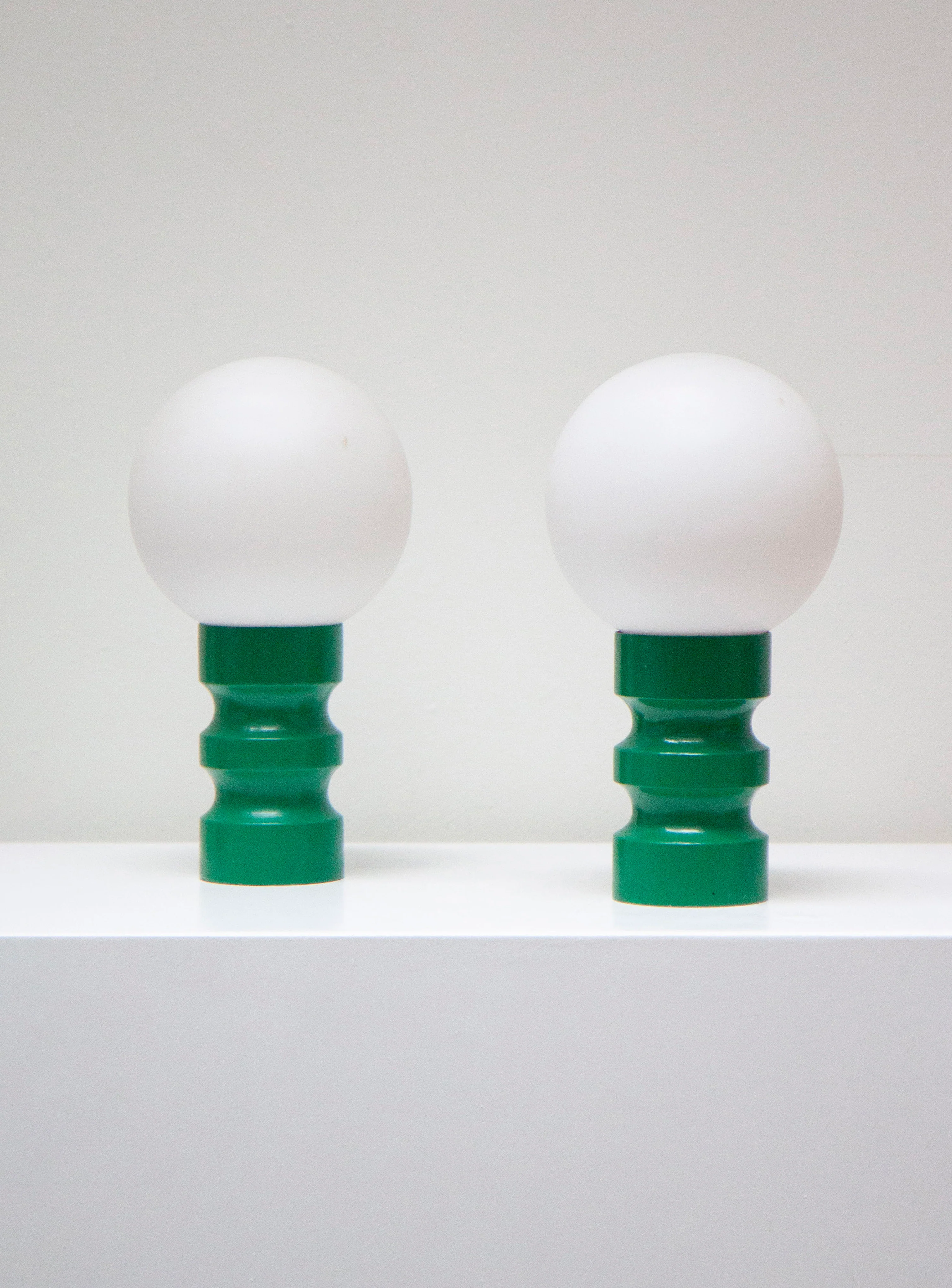 Sphere Desk Lamp (Green) - Image 4