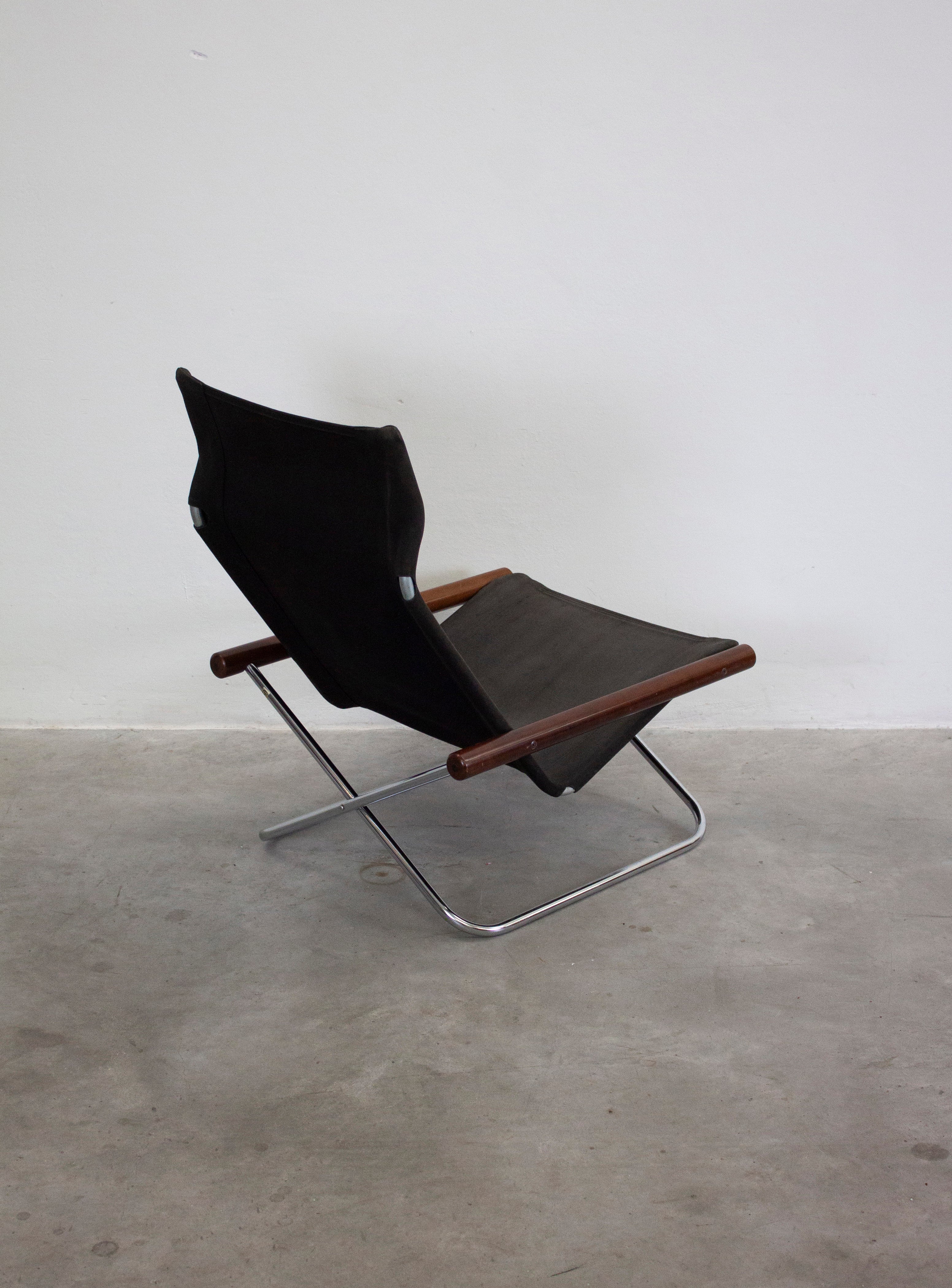Suekichi Uchida NY Folding Lounge Chair by Takashi Nii (Black) - Image 13