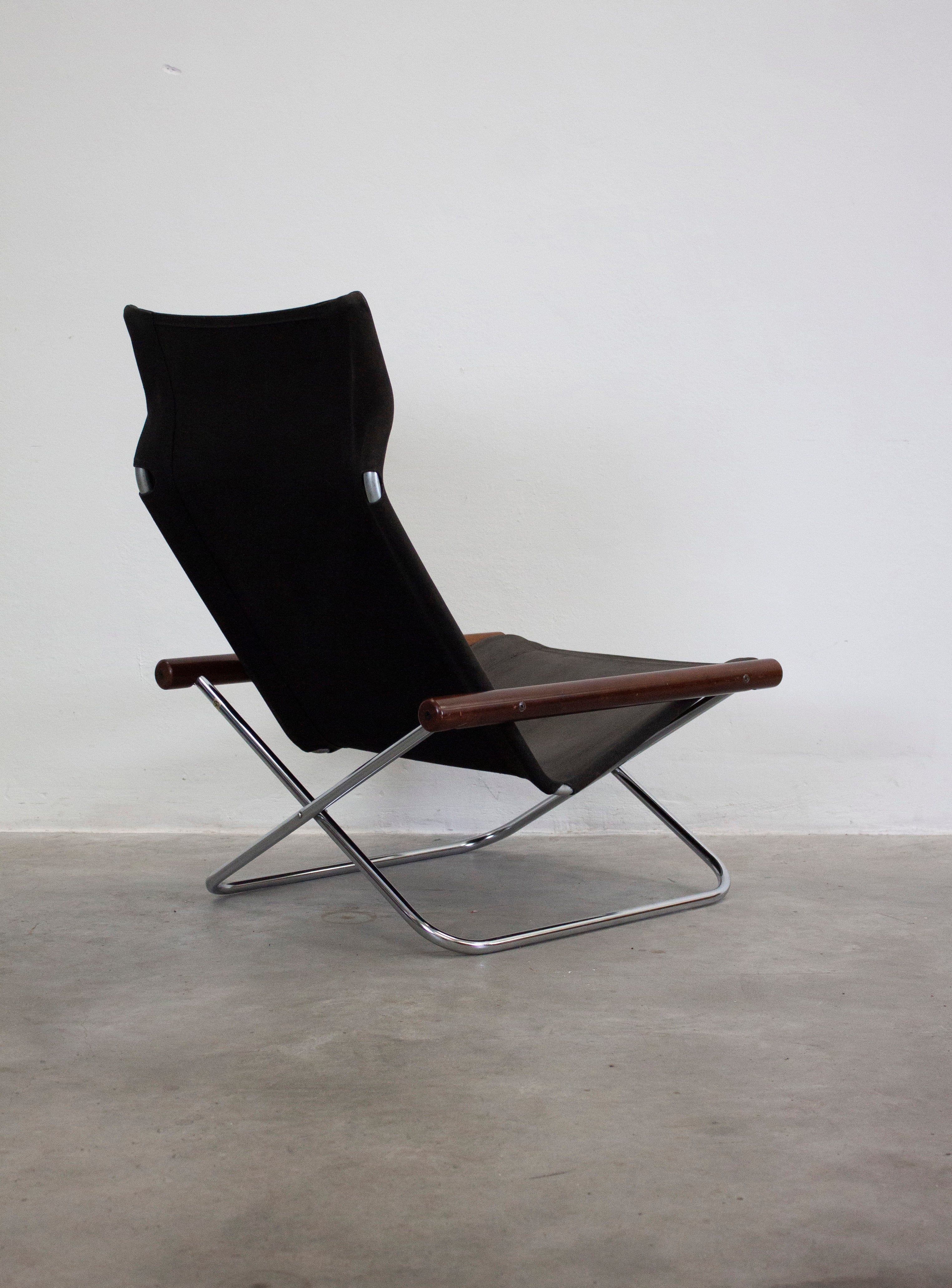 Suekichi Uchida NY Folding Lounge Chair by Takashi Nii (Black) - Image 14