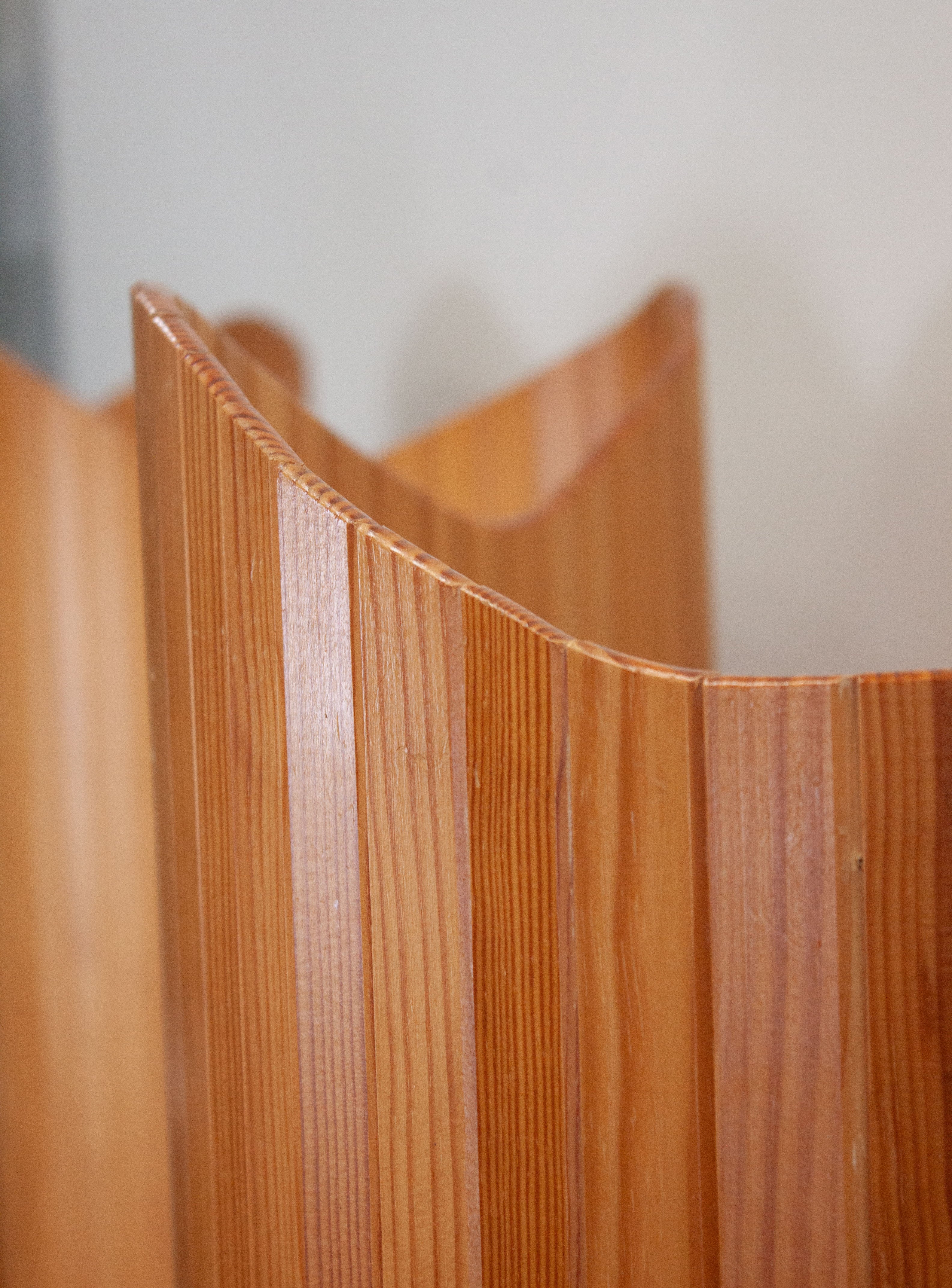 Tambour Screen Room Divider by Jomain Baumann (Pine) - Image 15