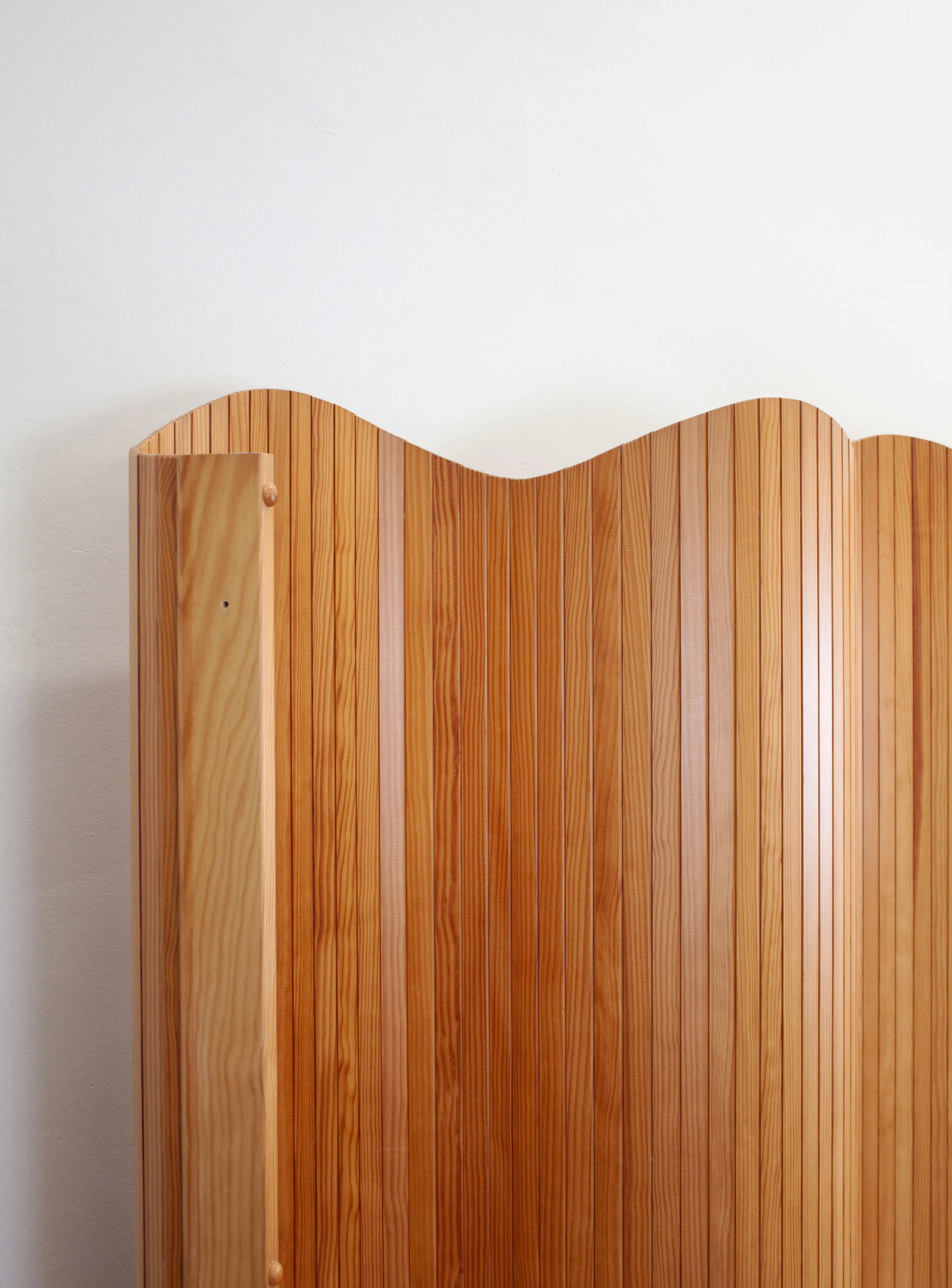 Tambour Screen Room Divider by Jomain Baumann (Pine) - Image 21