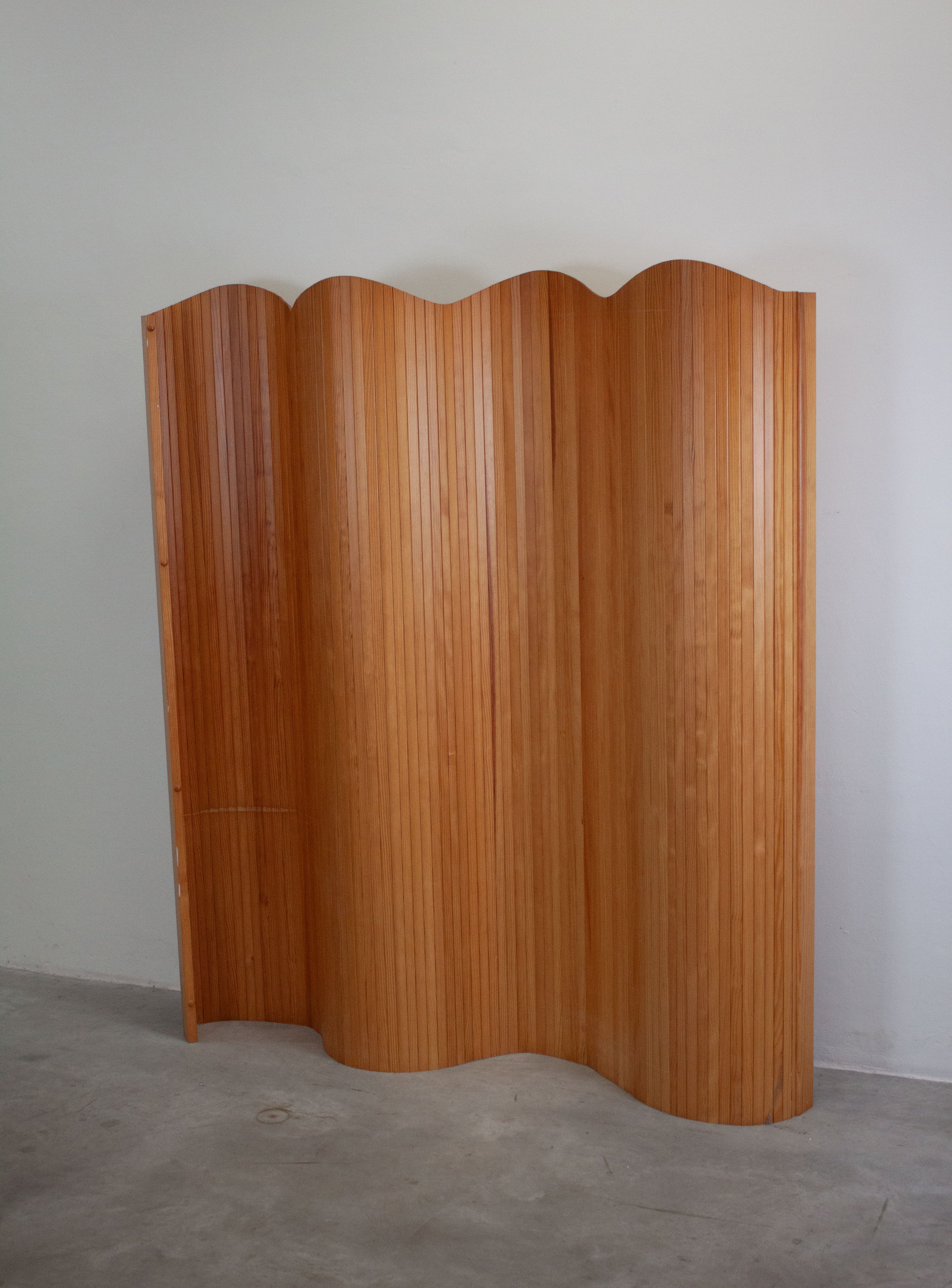 Tambour Screen Room Divider by Jomain Baumann (Pine) - Image 7