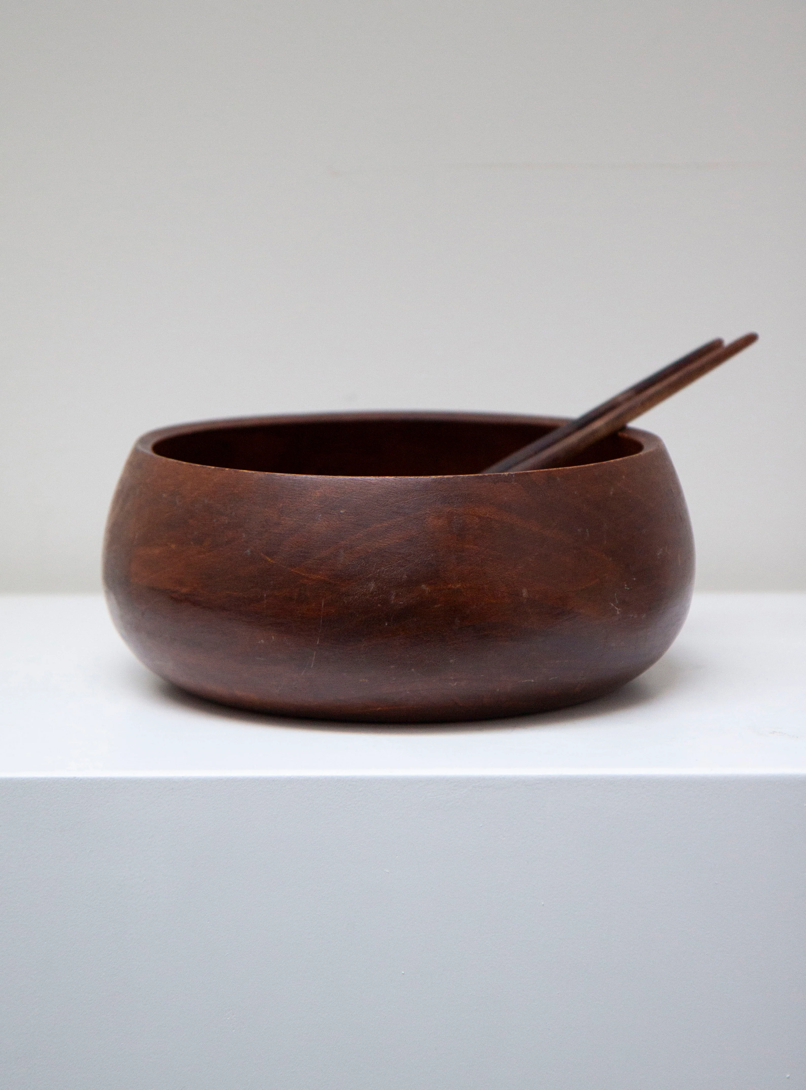 Teak Bowl with Teak Salad Servers - Image 5