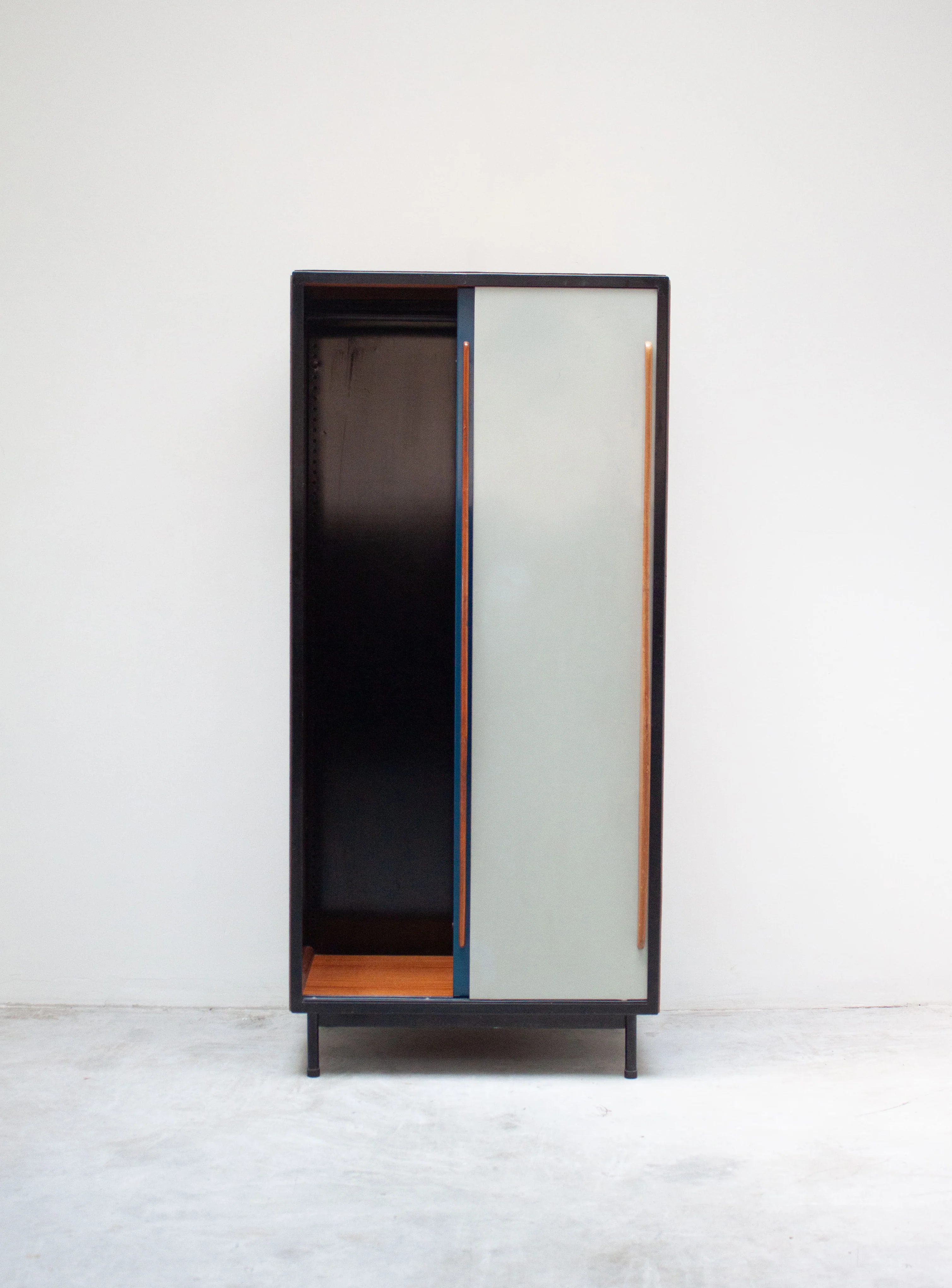 Tubax Wardrobe by Willy Van Der Meeren (Blue/Grey) - Image 16