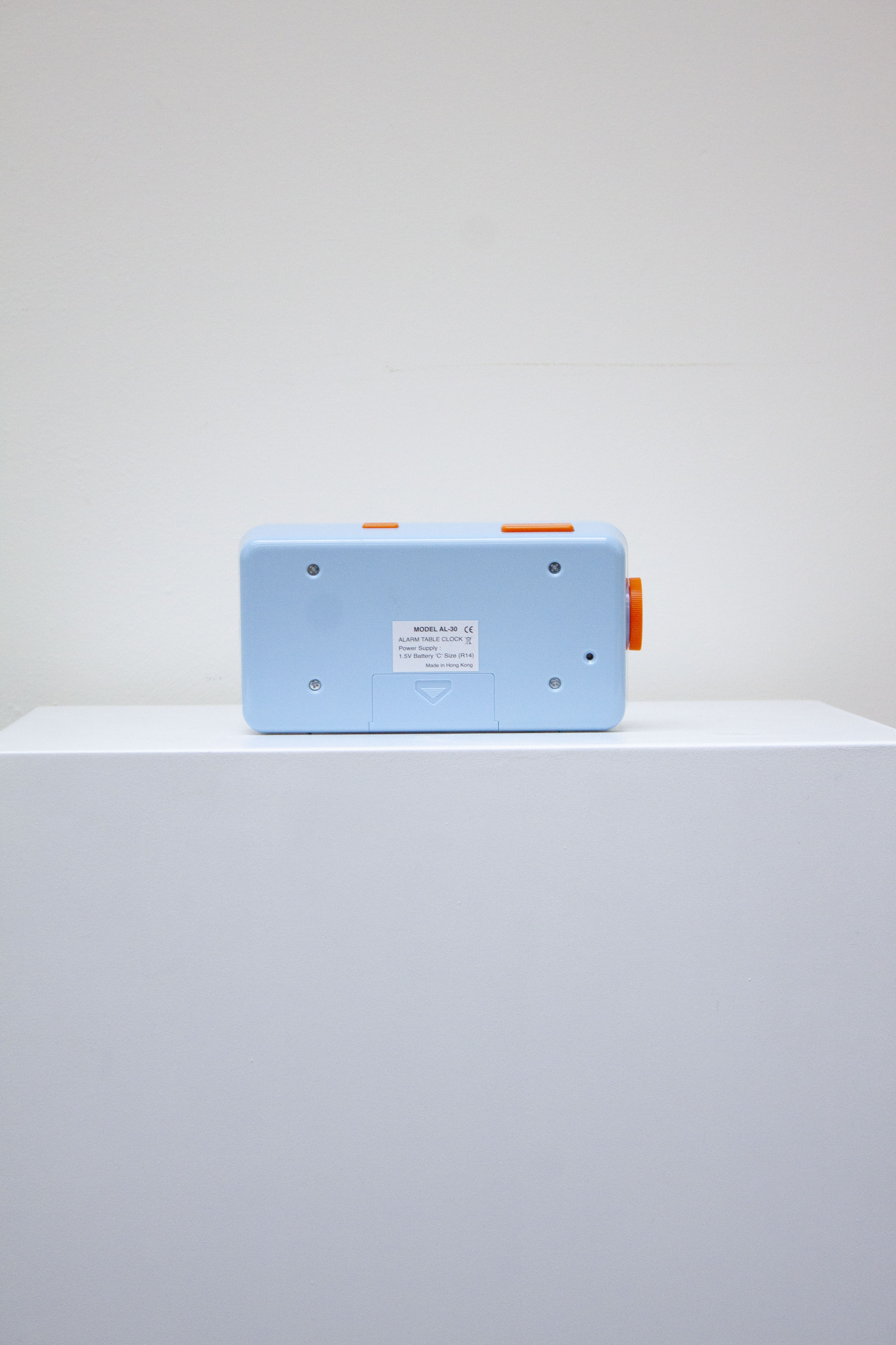 Twemco AL-30 Alarm Flip Clock (Blue/Orange) - Image 5