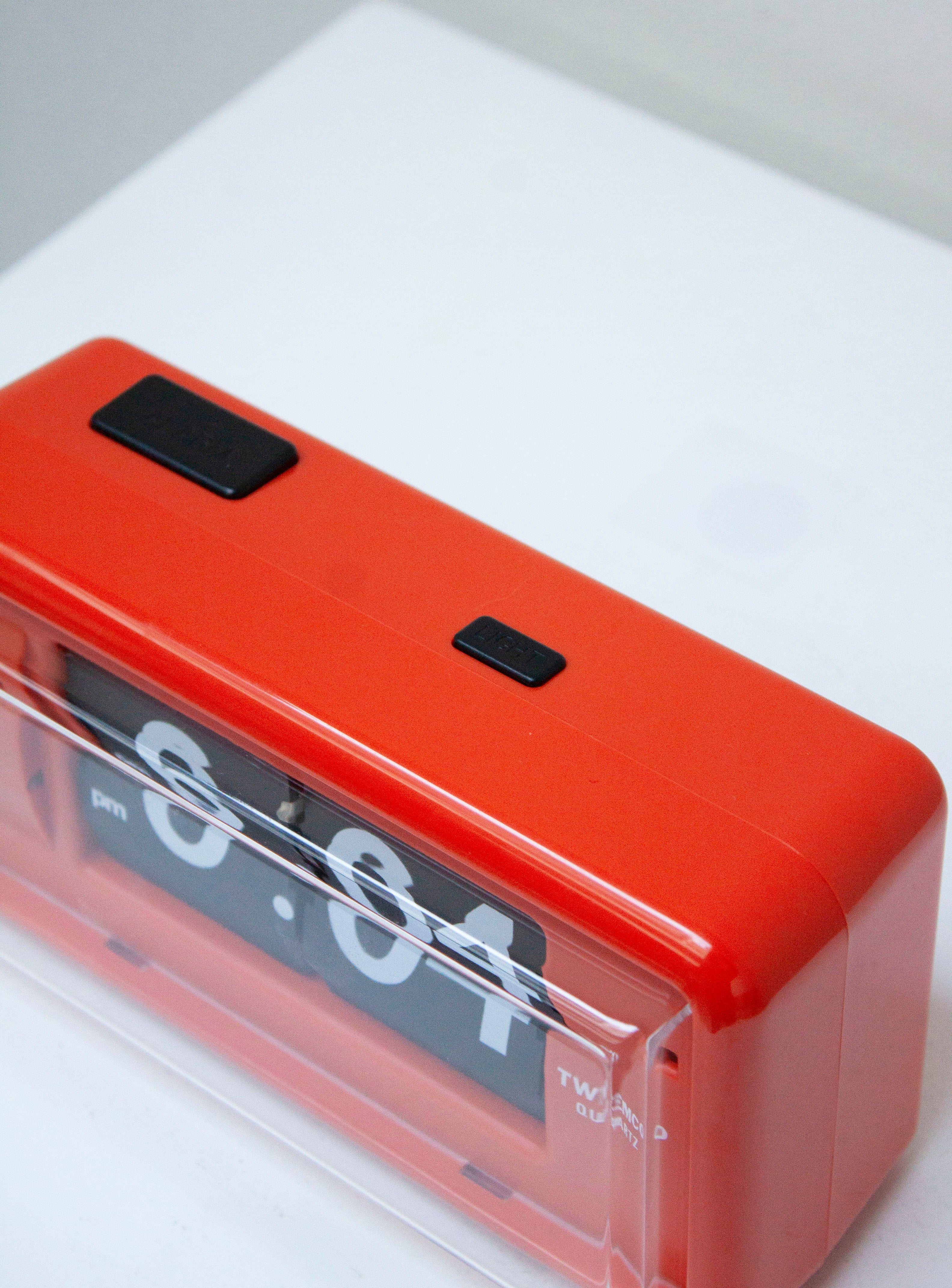 Twemco AL-30 Alarm Flip Clock (Orange/Black) - Image 3