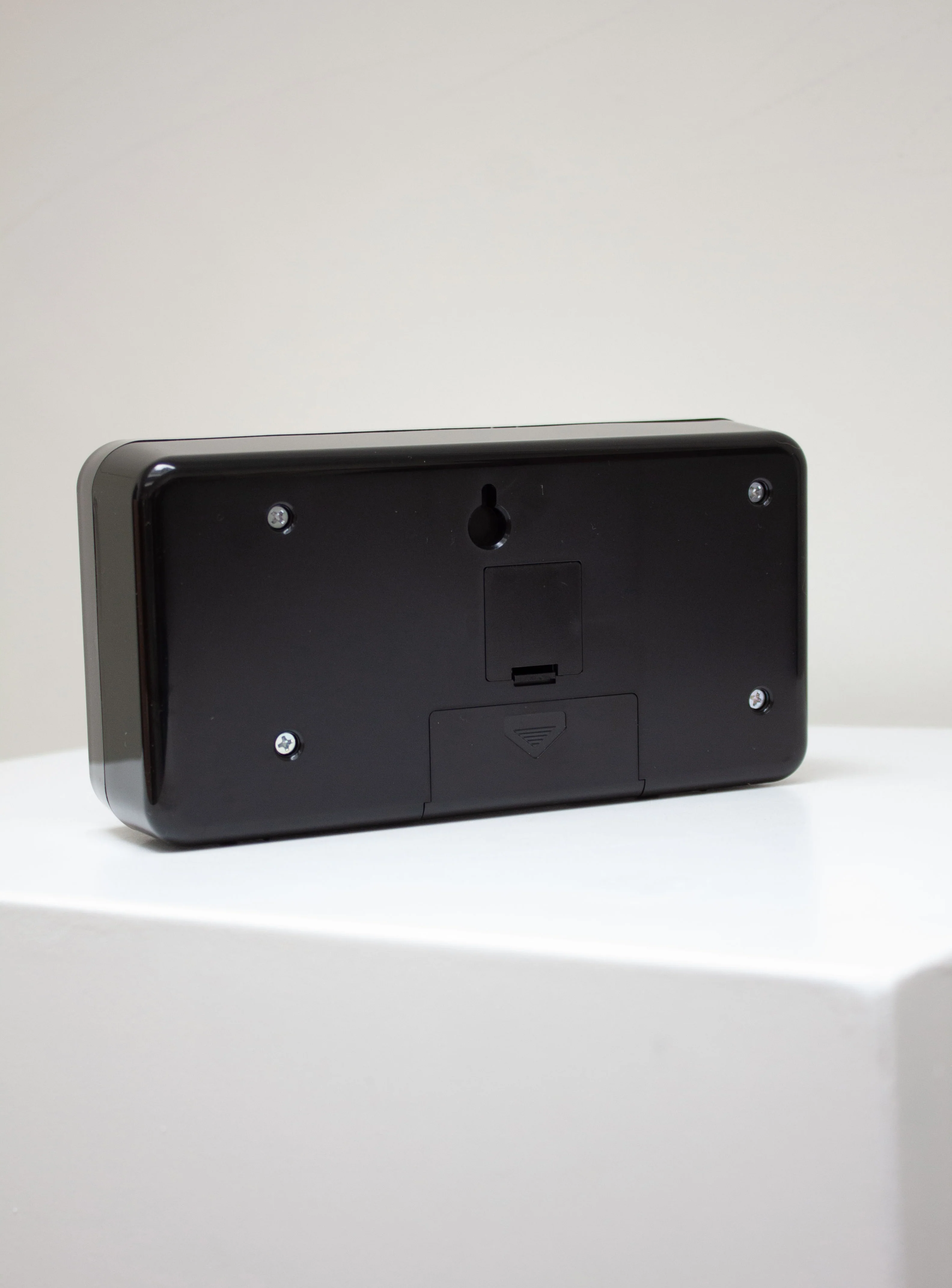 Twemco QT-30 Flip Clock (Black) - Image 9
