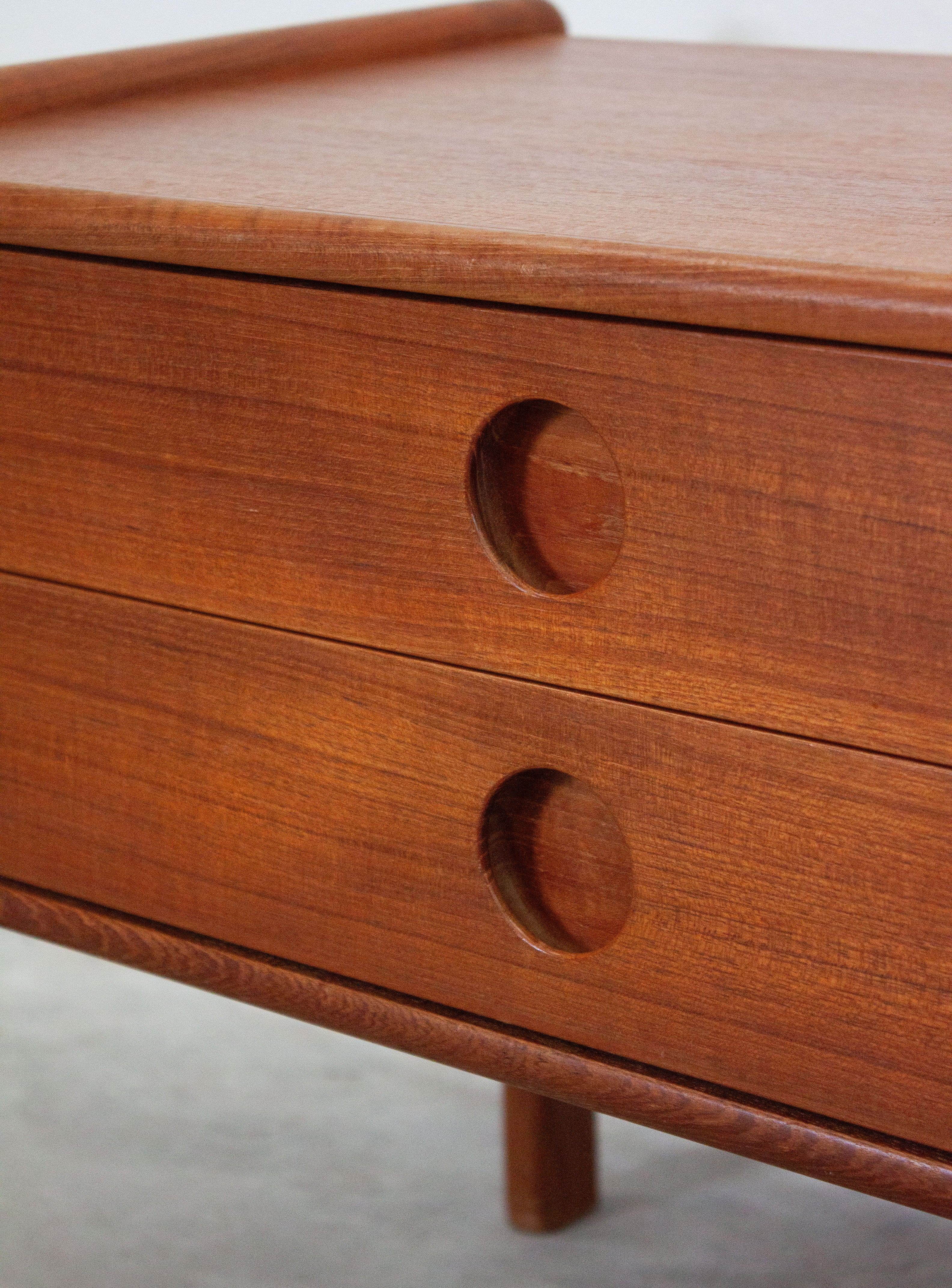 Vildbjerg Møbelfabrik VM202 Chest of Drawers by Kai Kristiansen - Image 12