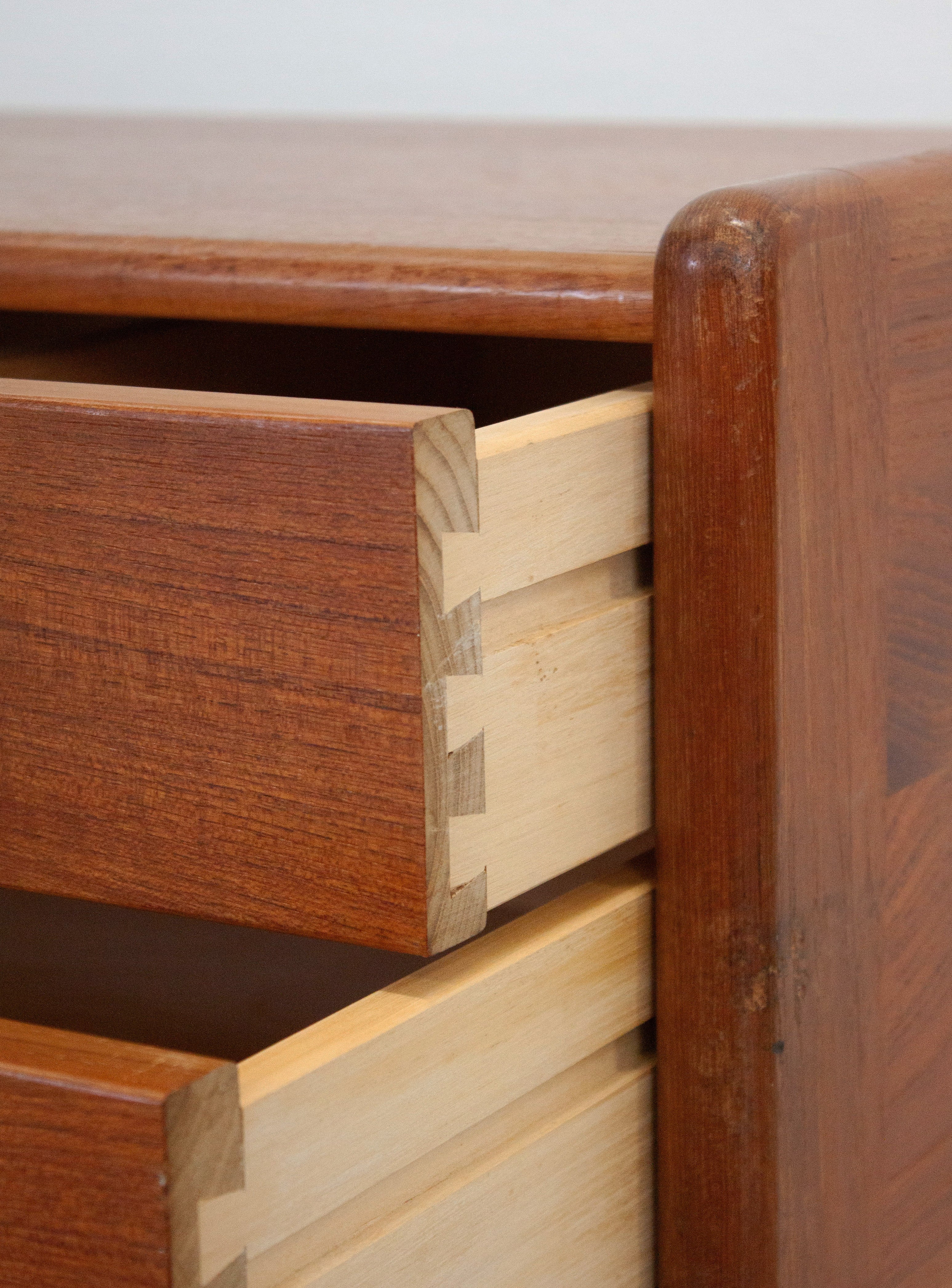 Vildbjerg Møbelfabrik VM202 Chest of Drawers by Kai Kristiansen - Image 14