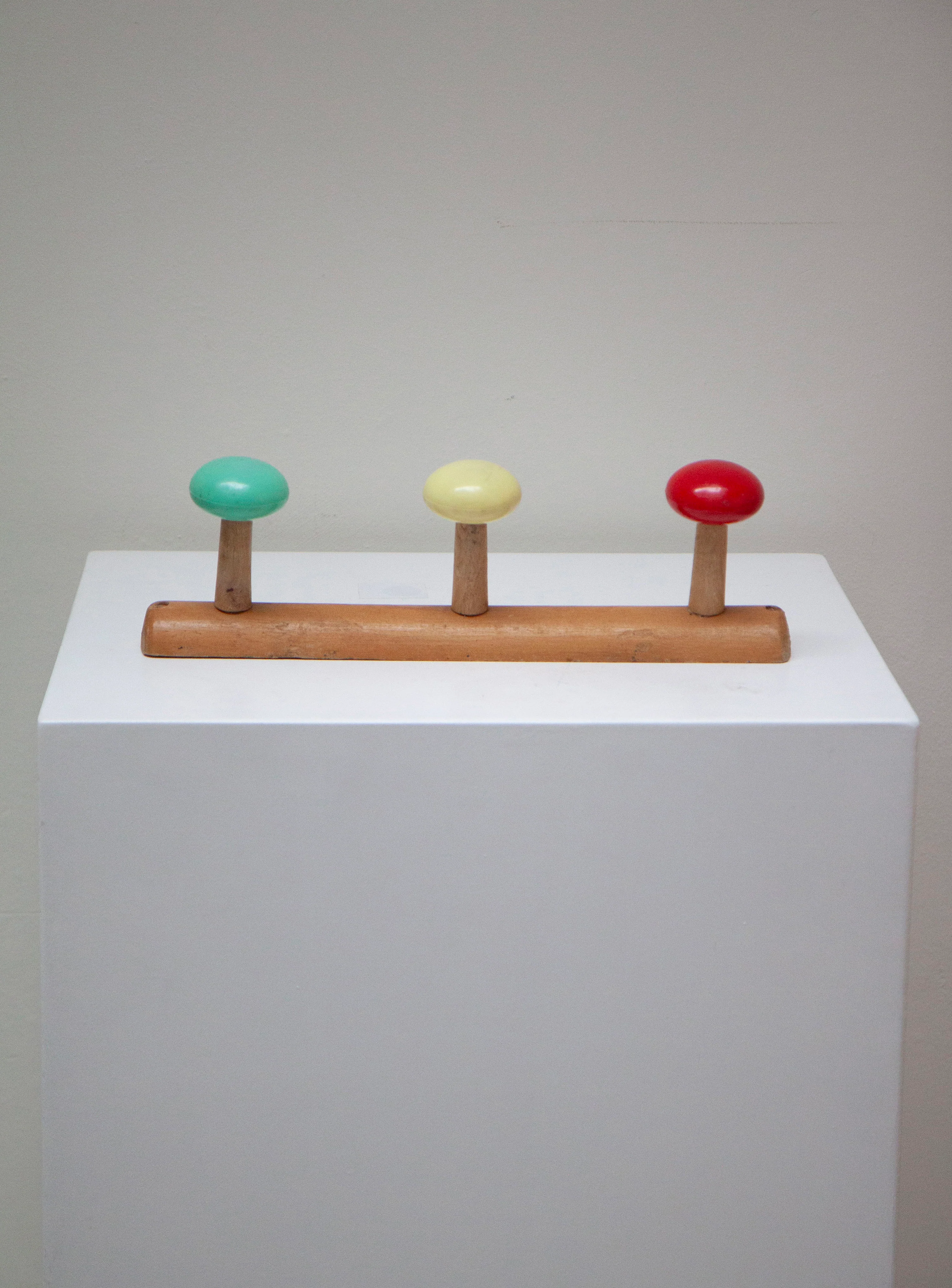 Vintage Coat Hanger (Green/Yellow/Red) - Image 2