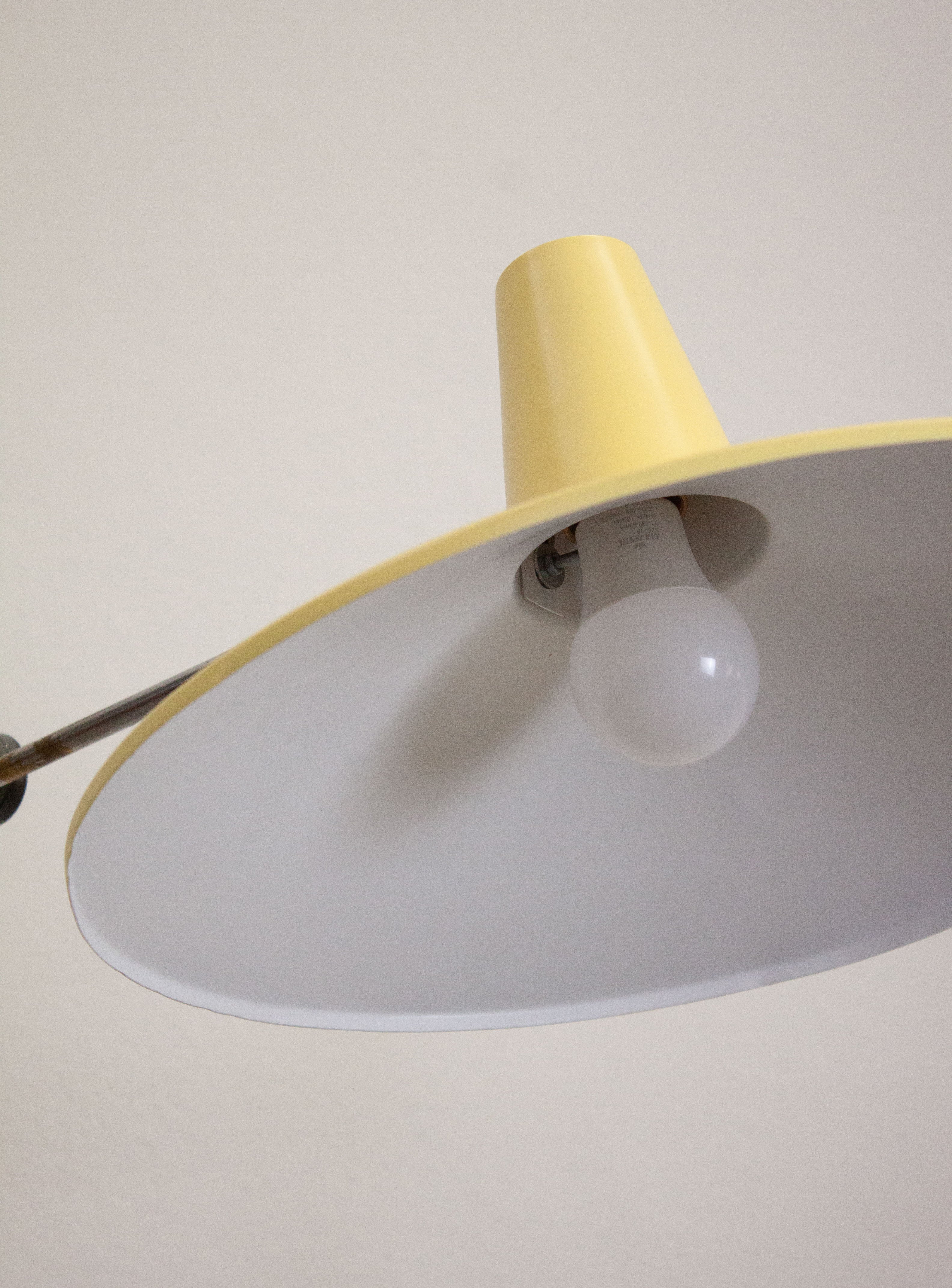 Vintage Tripod Floor Lamp (Yellow) - Image 19