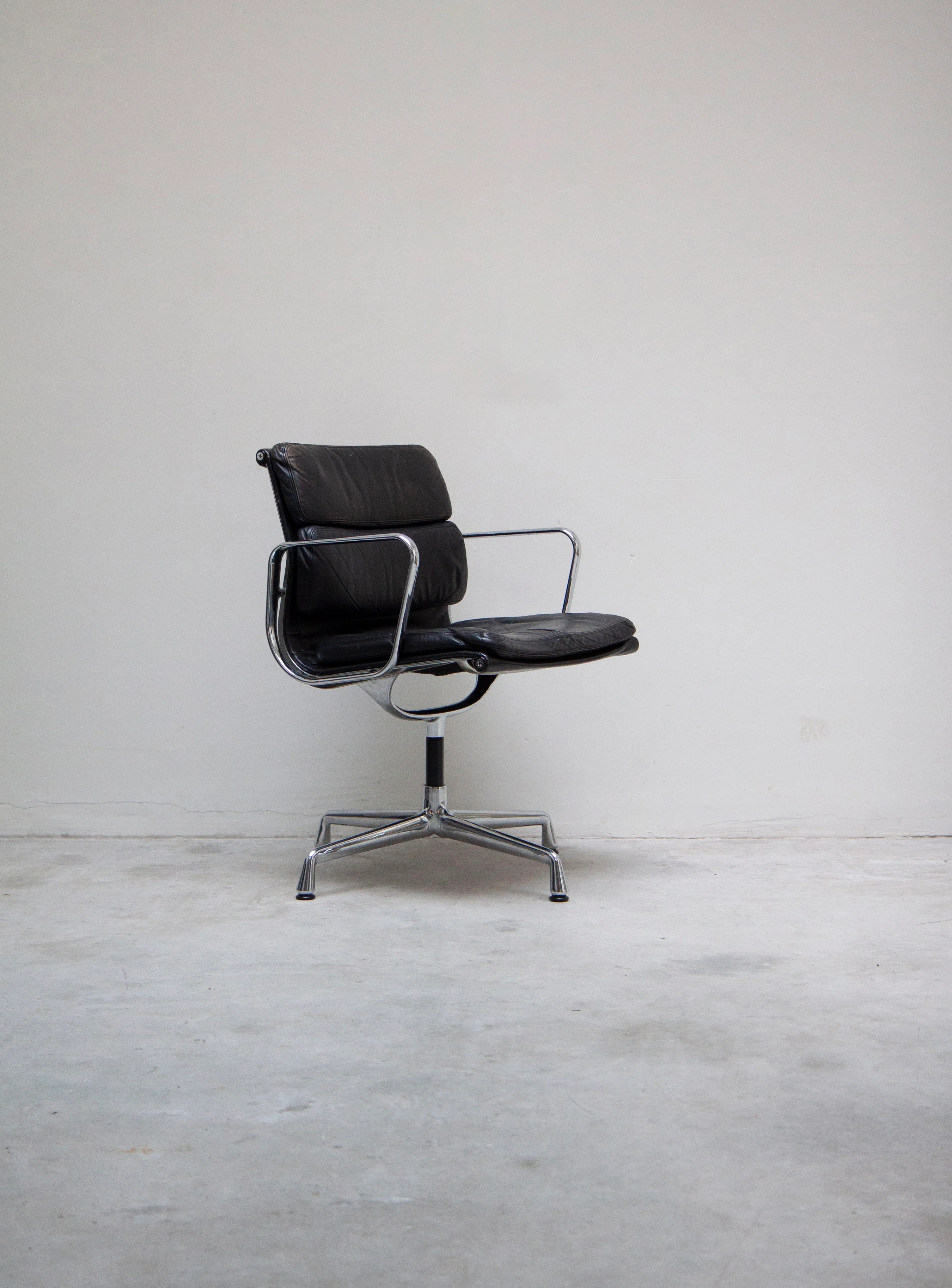 Vitra EA208 Soft Pad Office Chair by Charles & Ray Eames (Black Leather) - Image 2