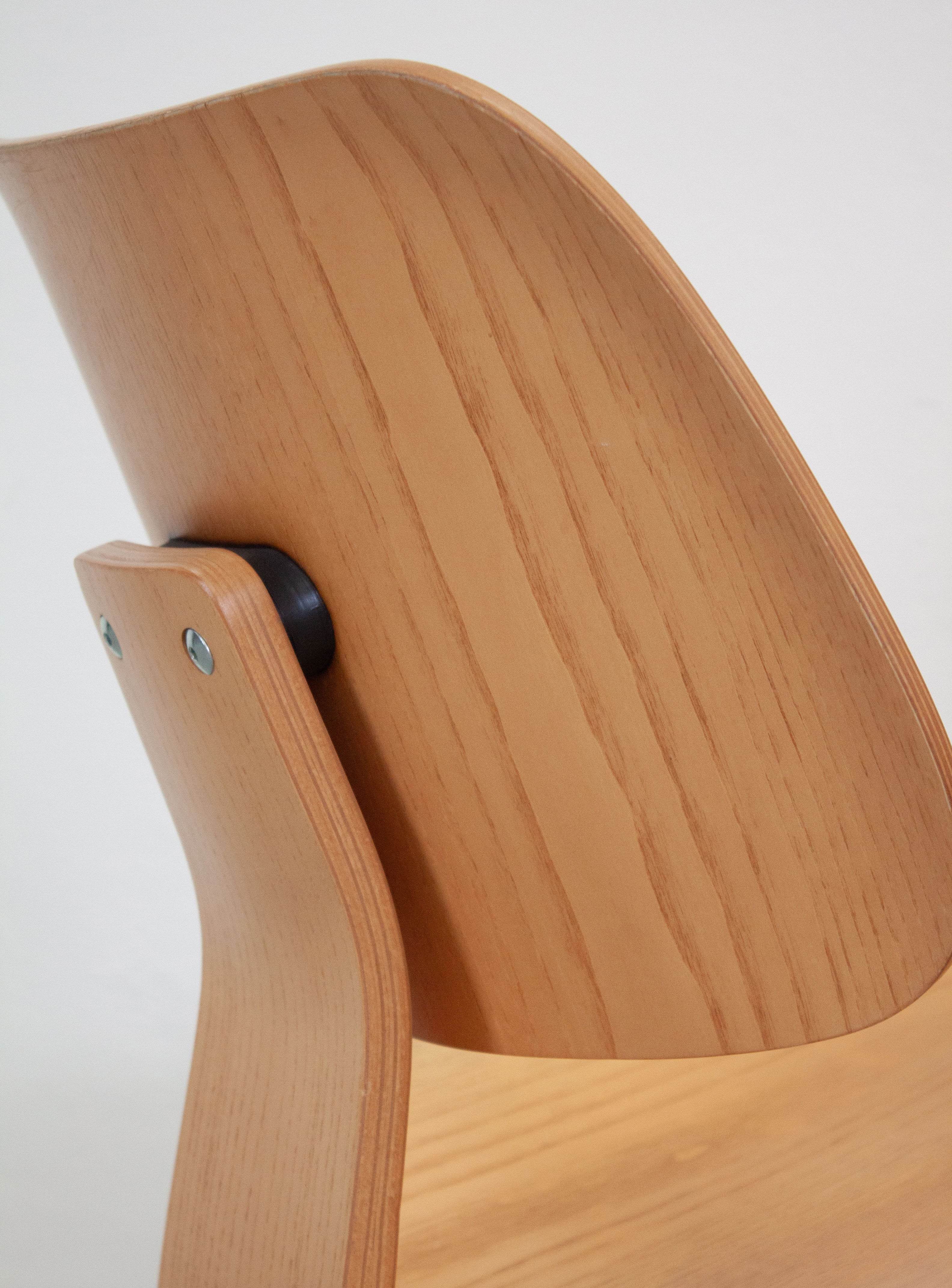 Vitra LCW Lounge Chair by Charles & Ray Eames - Image 21