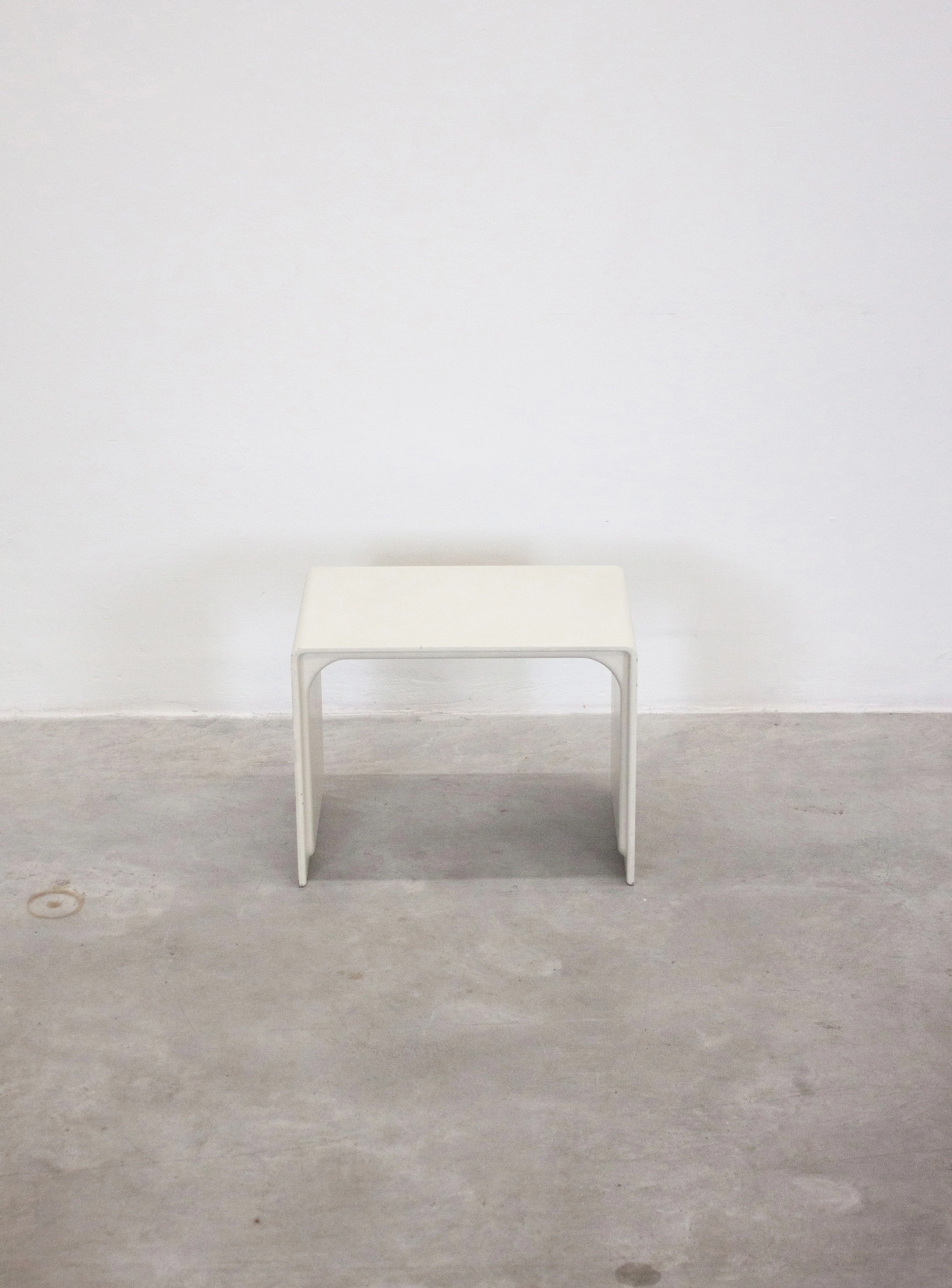 Vitsoe Model 621 Side Table by Dieter Rams (Off-White) - Image 3