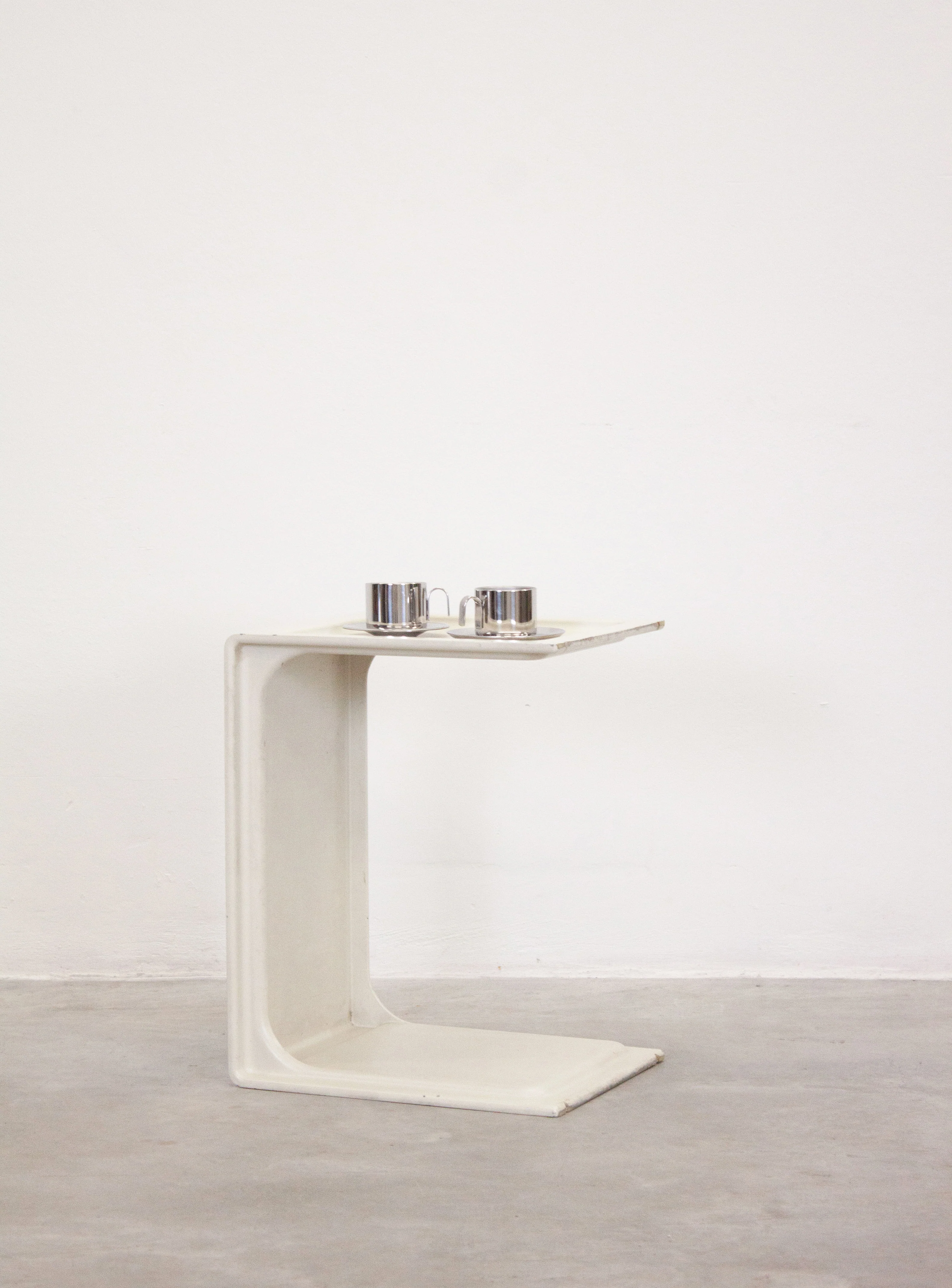 Vitsoe Model 621 Side Table by Dieter Rams (Off-White) - Image 8